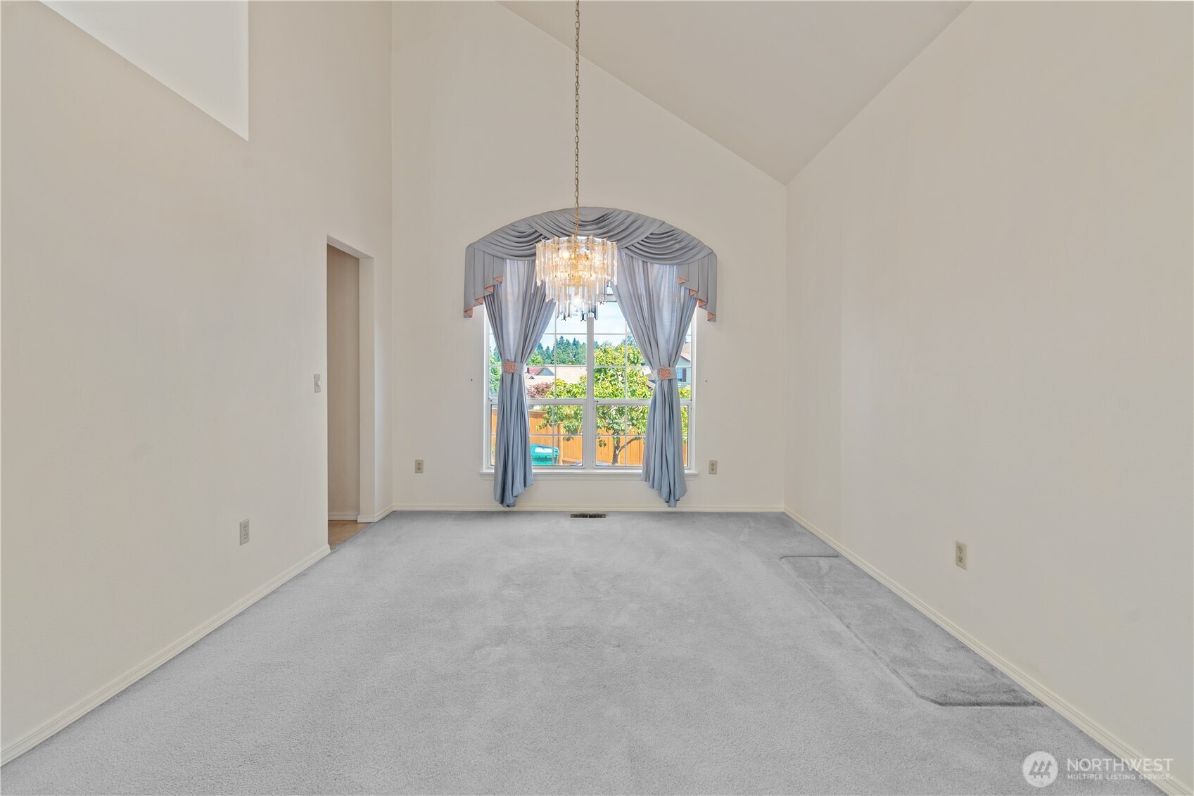 32708 19th Place Property Photo 7