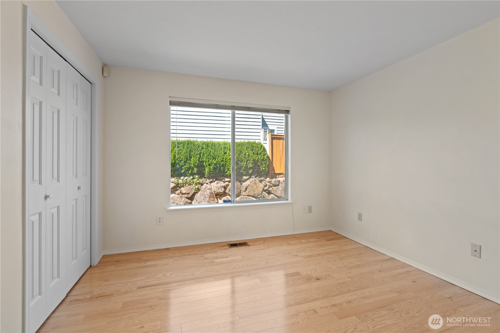 32708 19th Place Property Photo 10