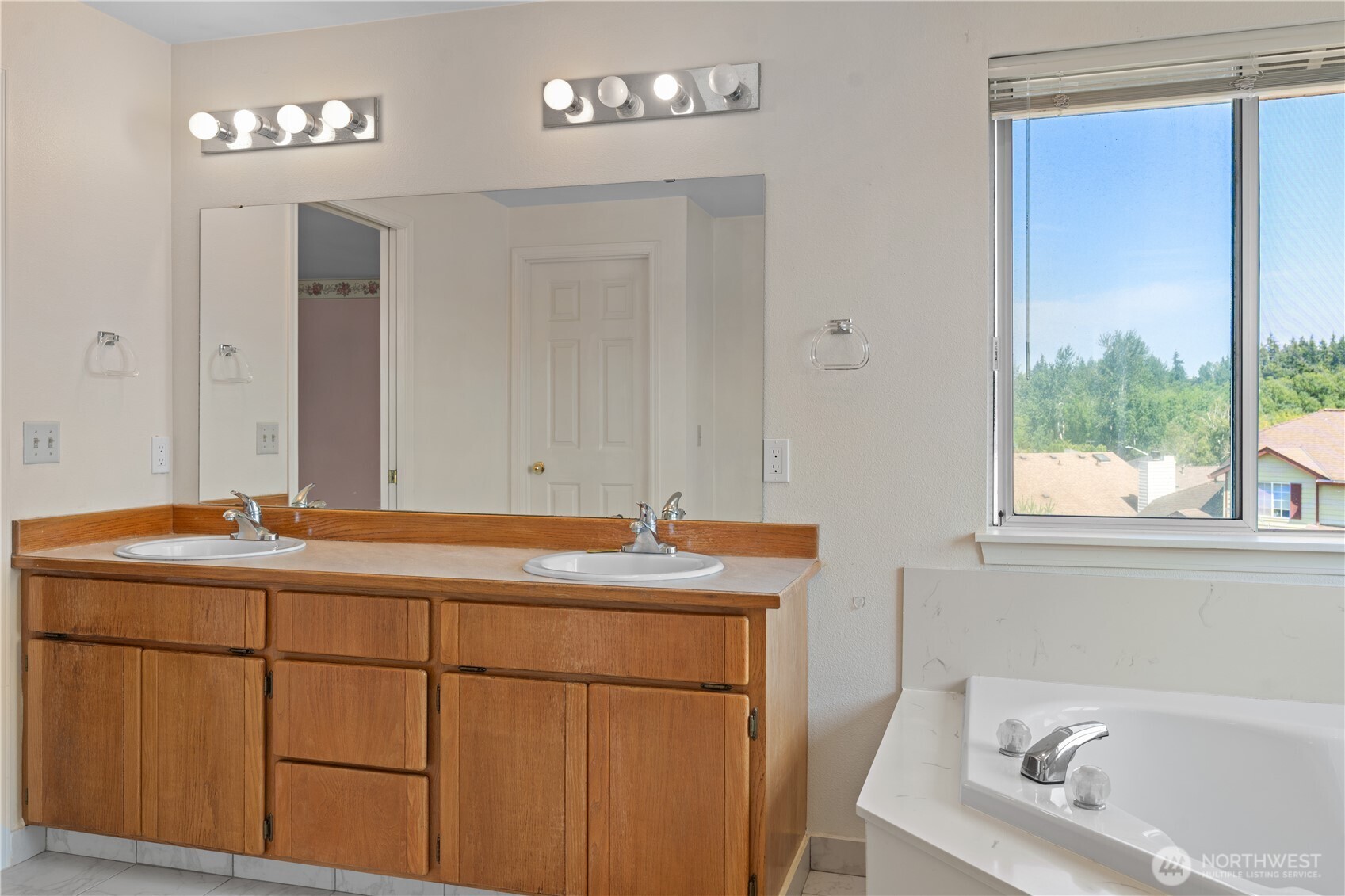 32708 19th Place Property Photo 26