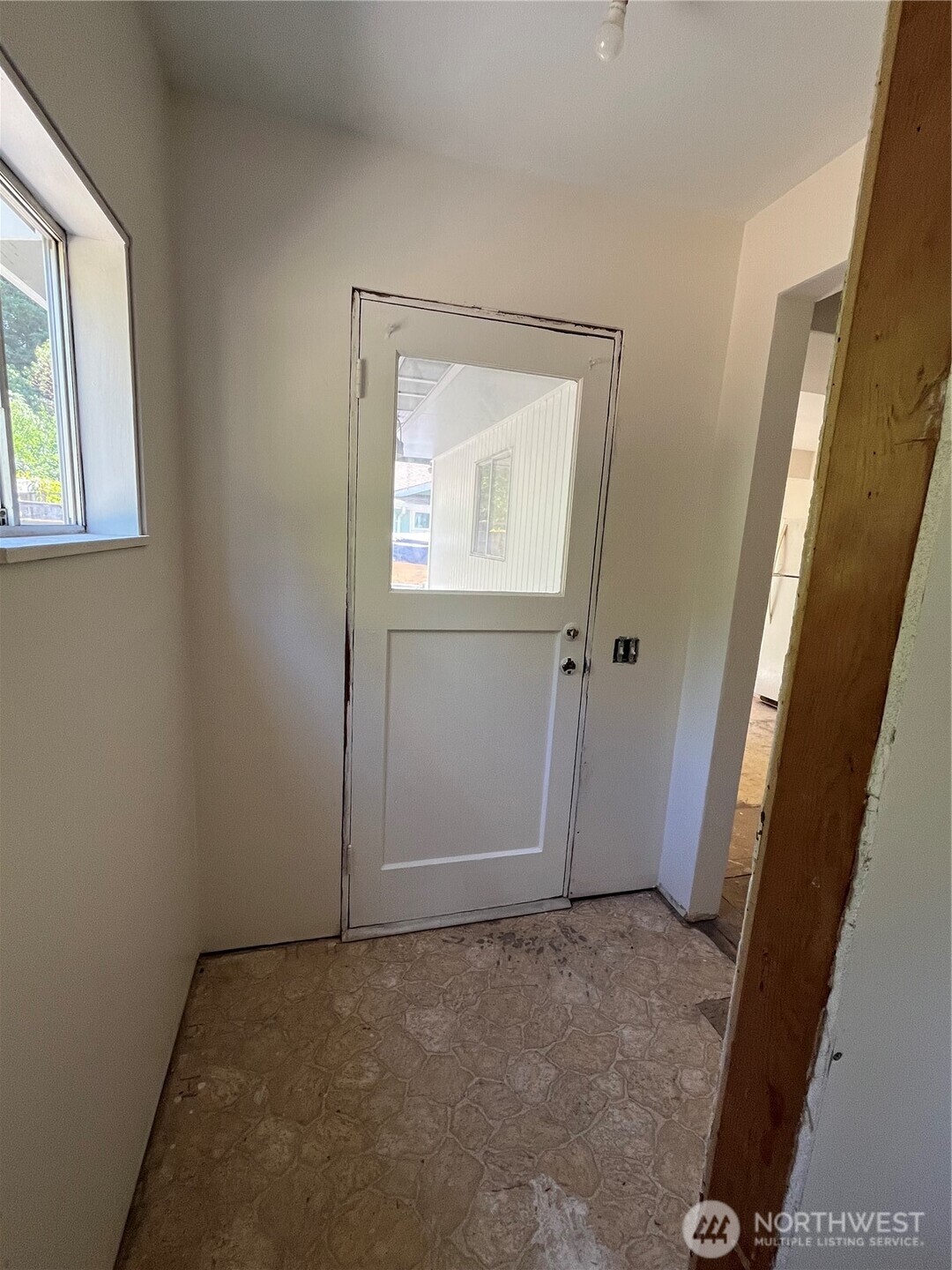 3818 Sundown Drive Property Photo 14