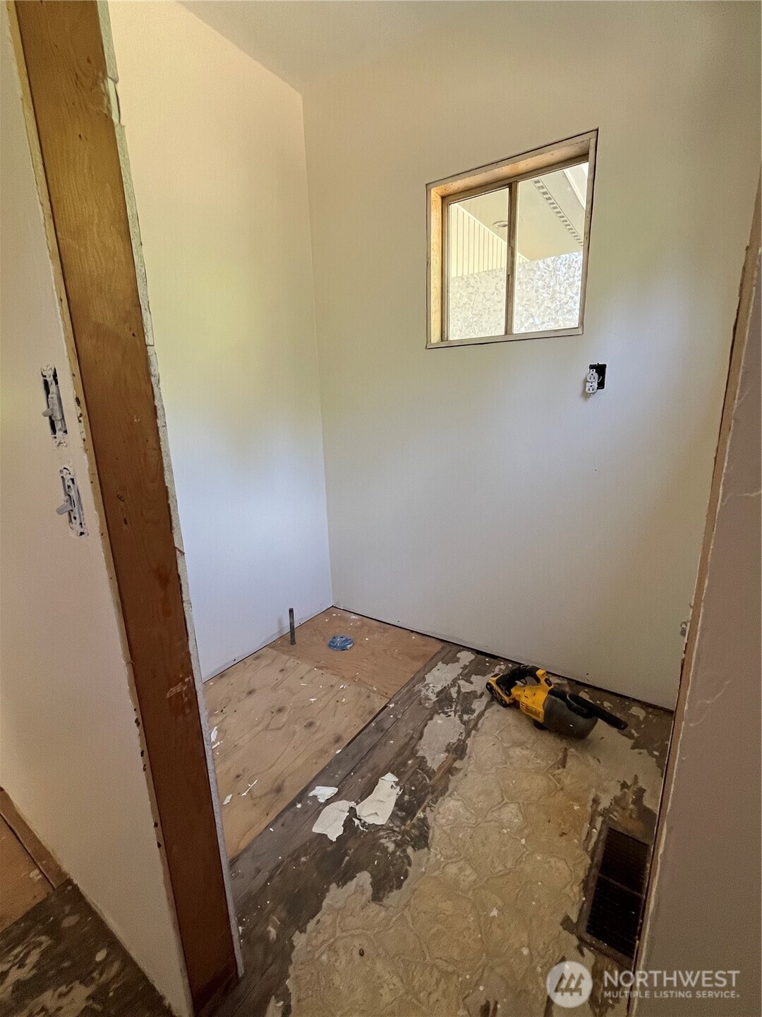 3818 Sundown Drive Property Photo 18