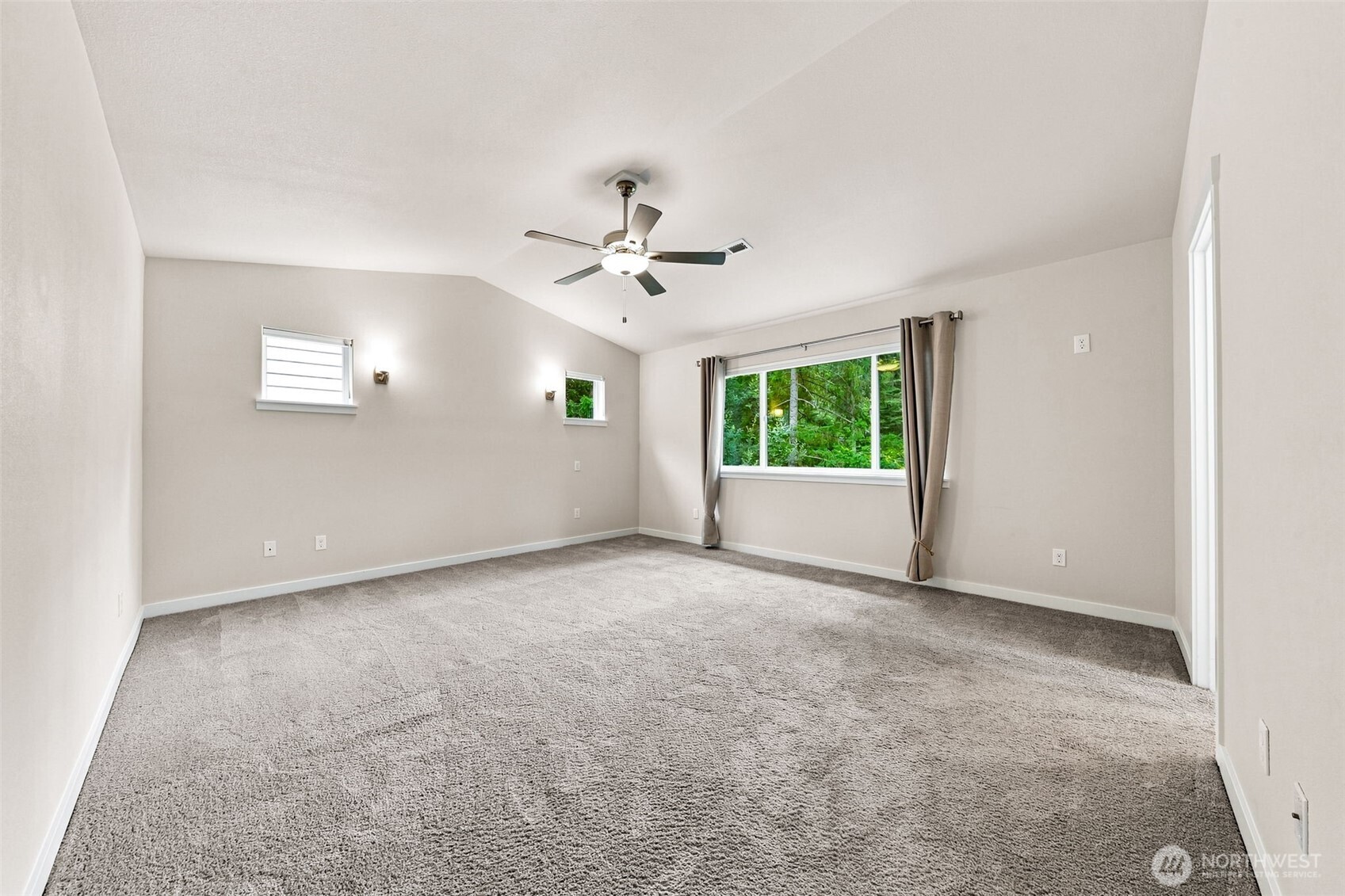 4327 Dudley Drive Property Photo 21