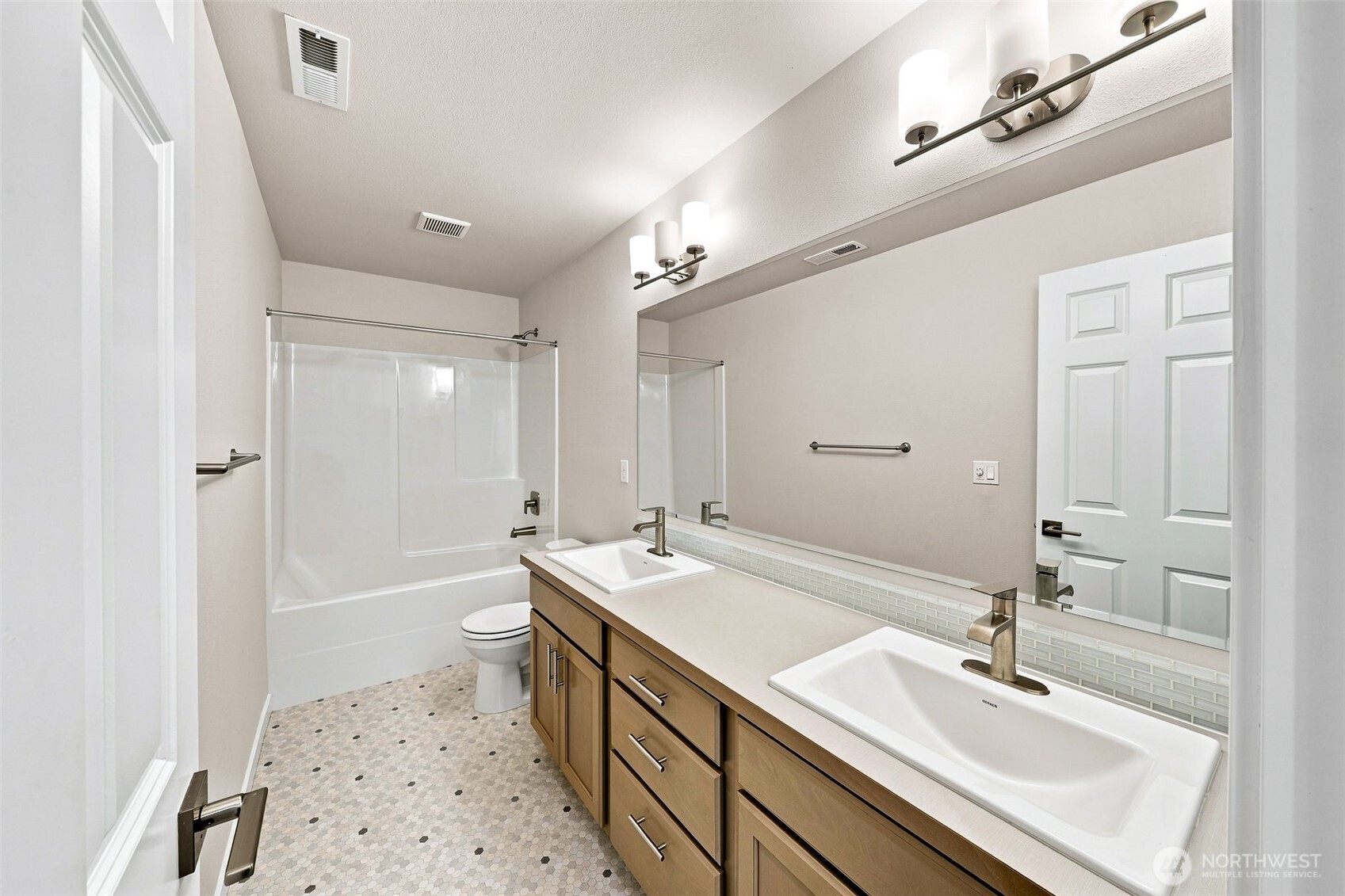 4327 Dudley Drive Property Photo 27