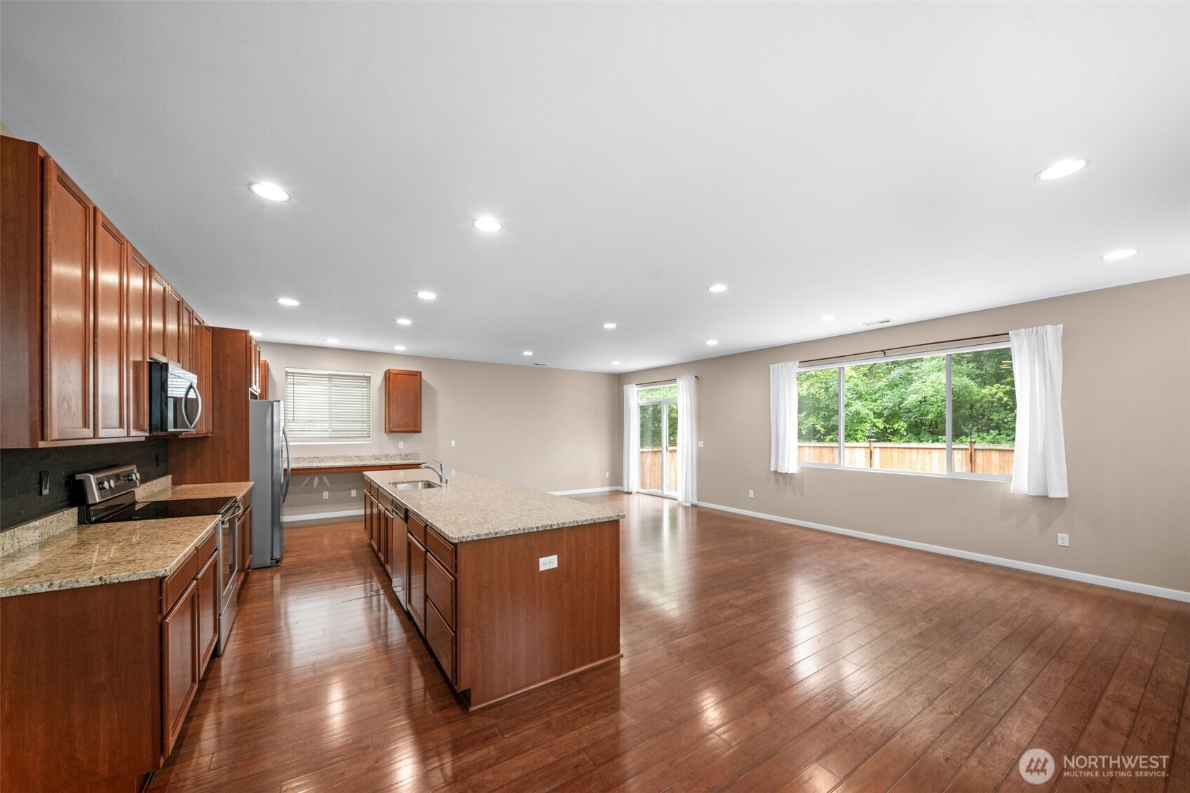 3952 Campus Willows Loop Property Photo 11