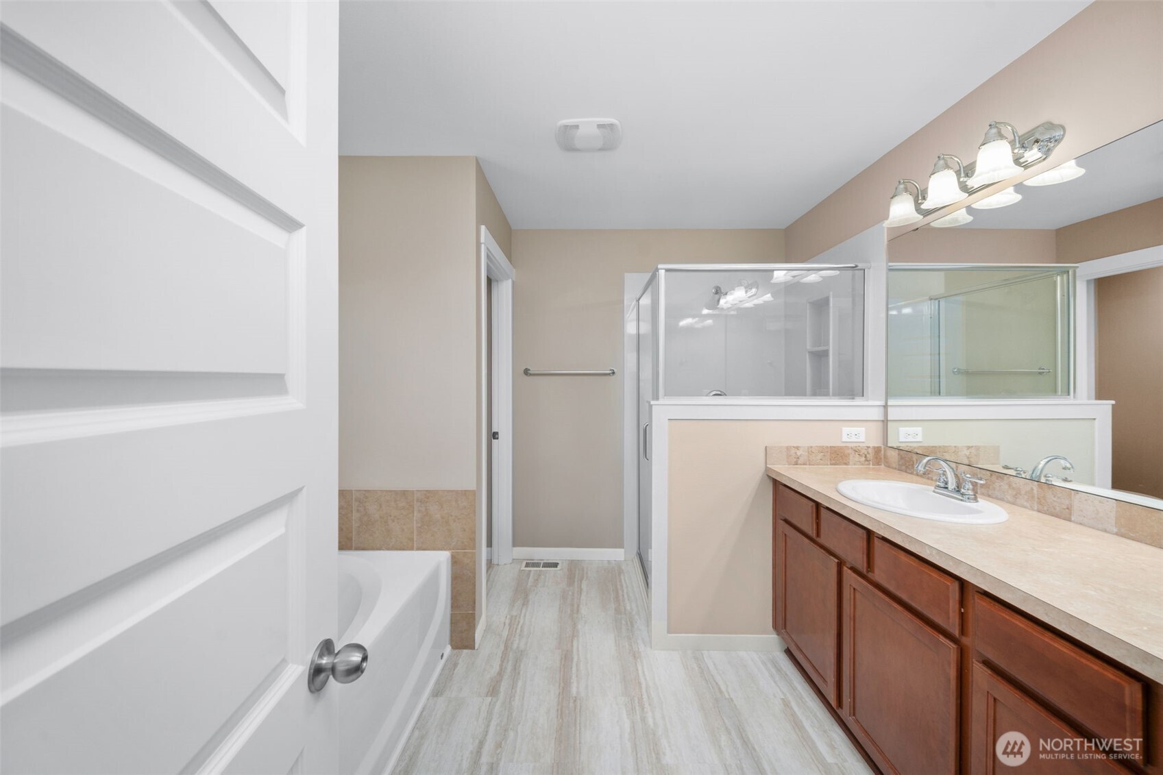 3952 Campus Willows Loop Property Photo 21