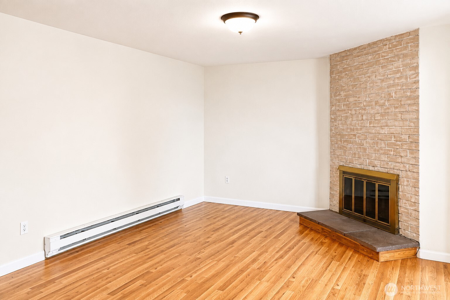 4725 176th Street H6 Property Photo 4