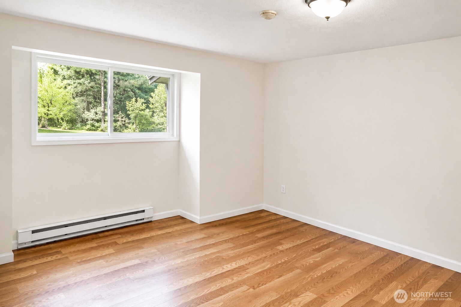 4725 176th Street H6 Property Photo 12