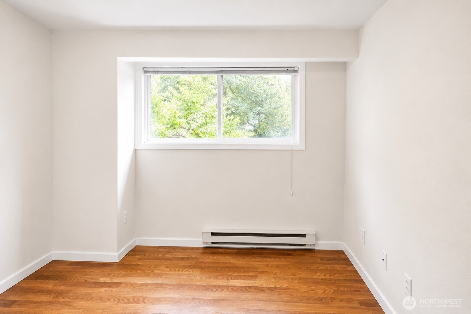 4725 176th Street H6 Property Photo 15