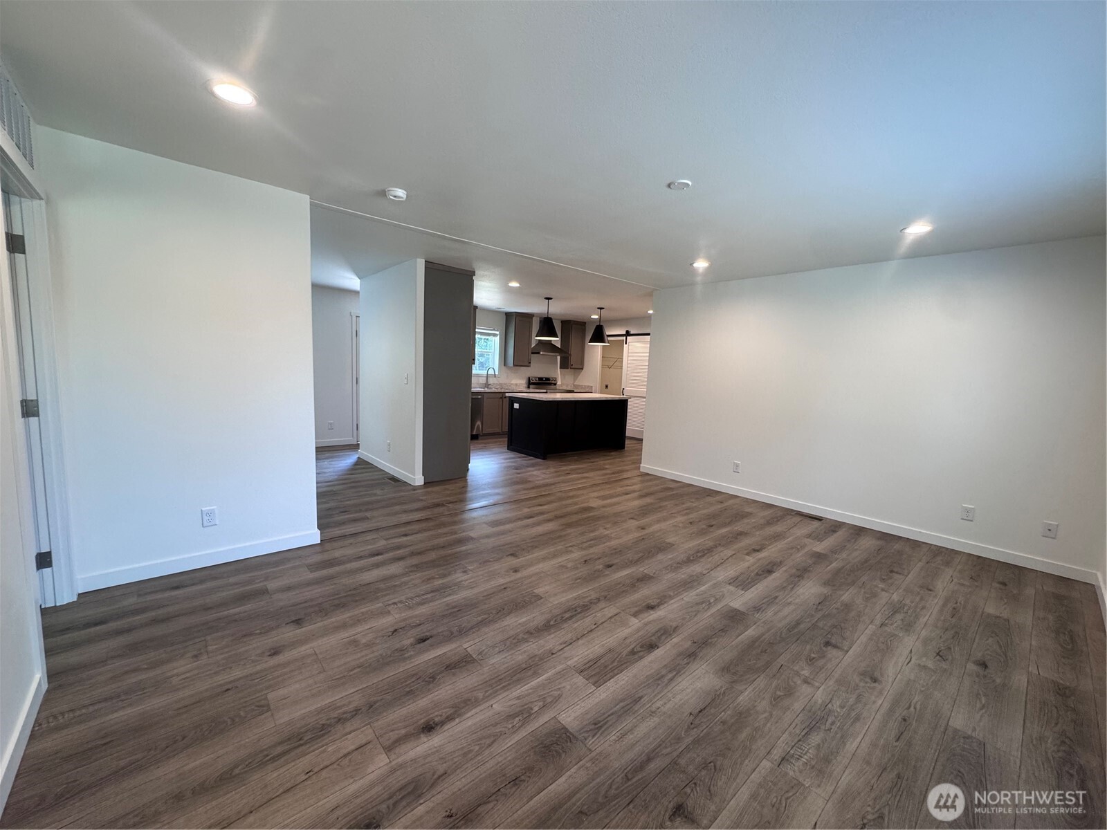 14011 123rd Avenue Property Photo 20
