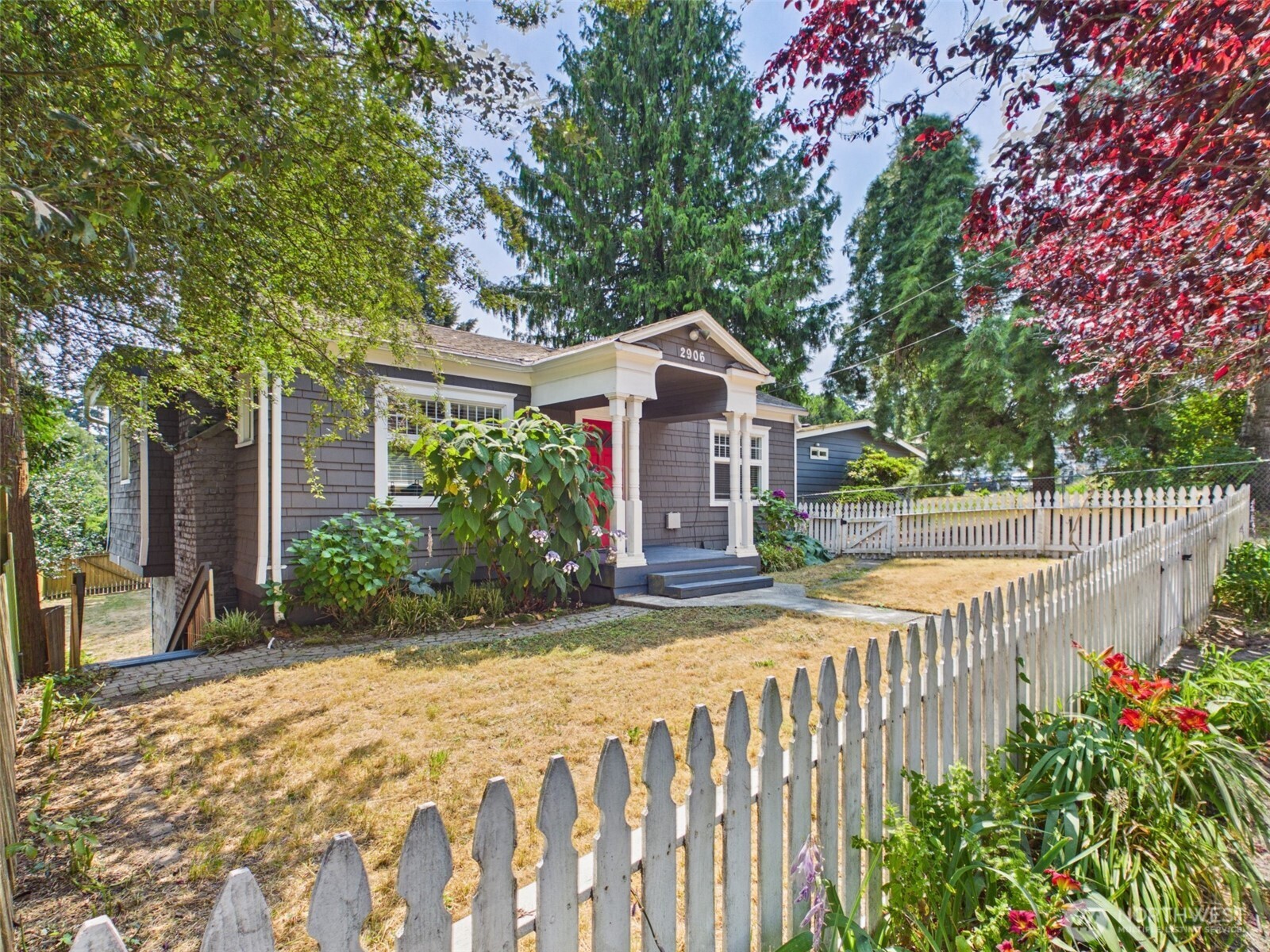 2906 16th Street Property Photo 3