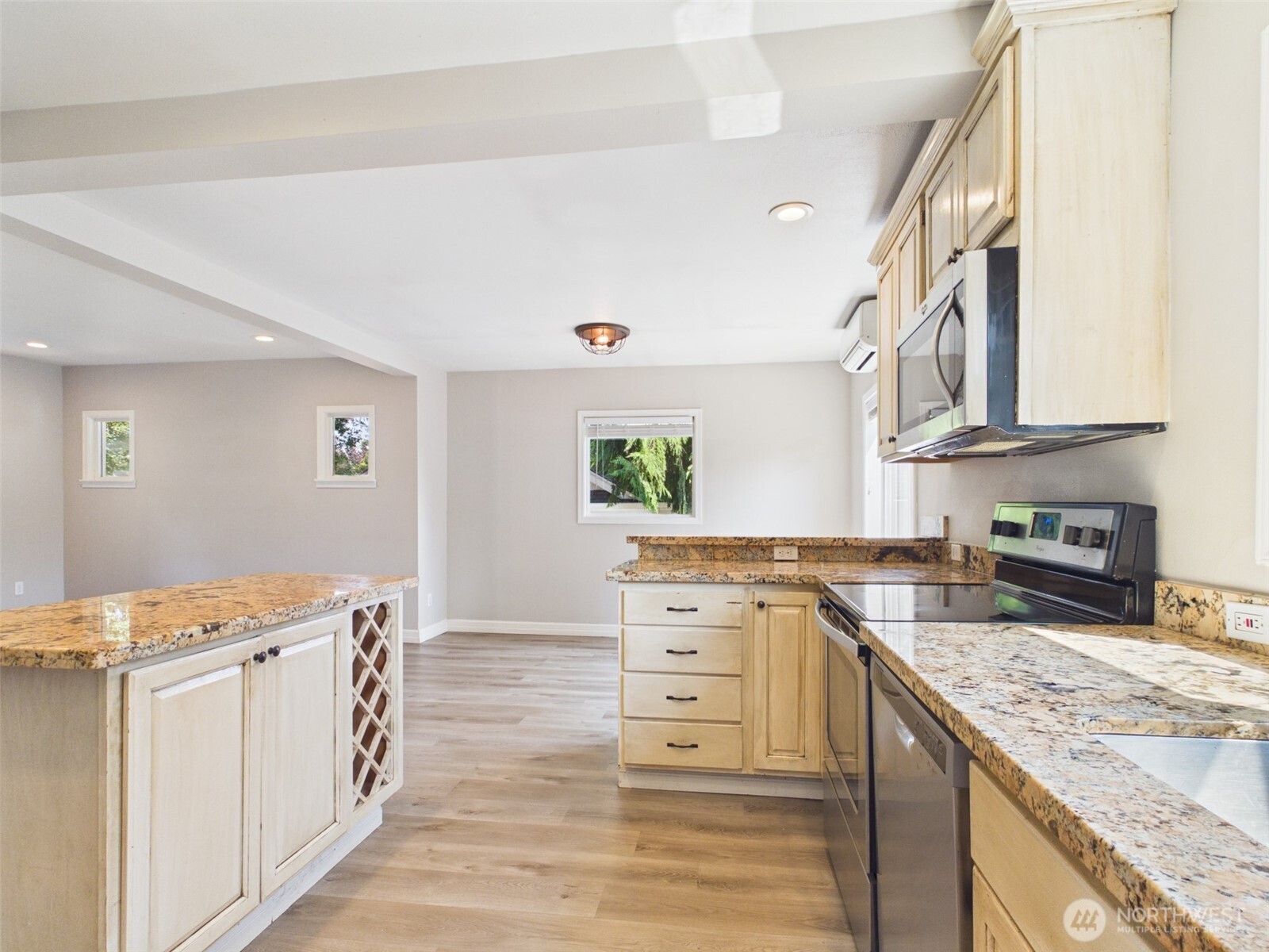 2906 16th Street Property Photo 11