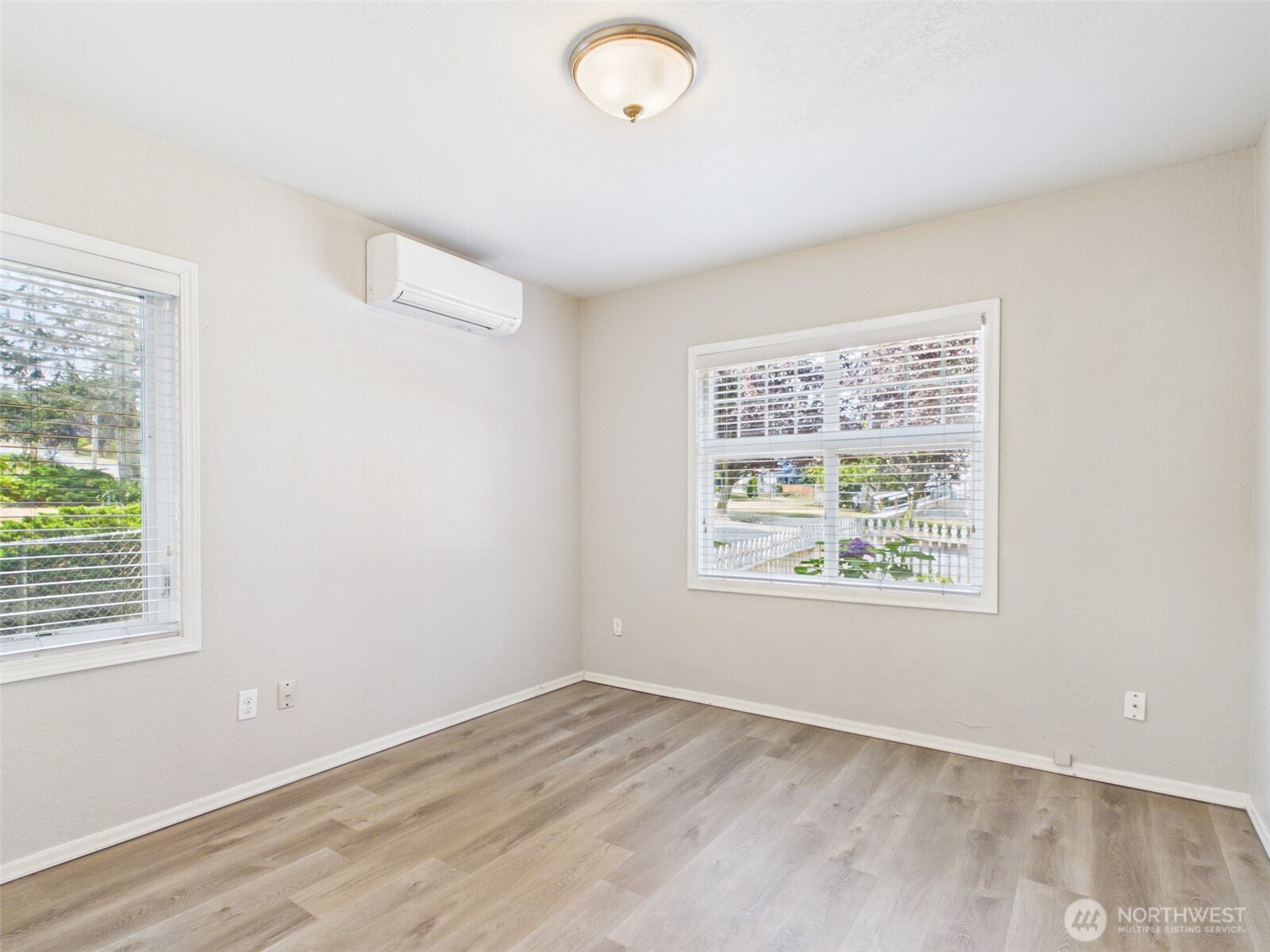 2906 16th Street Property Photo 16