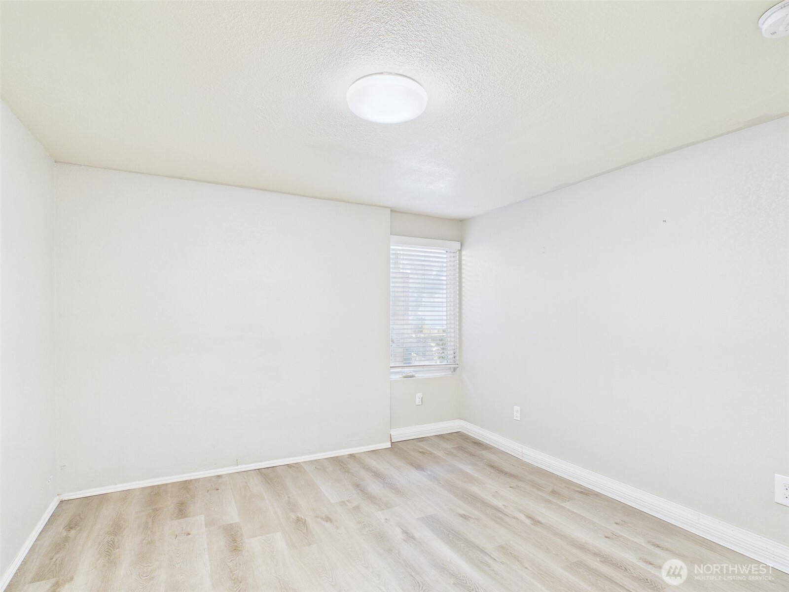 2906 16th Street Property Photo 19