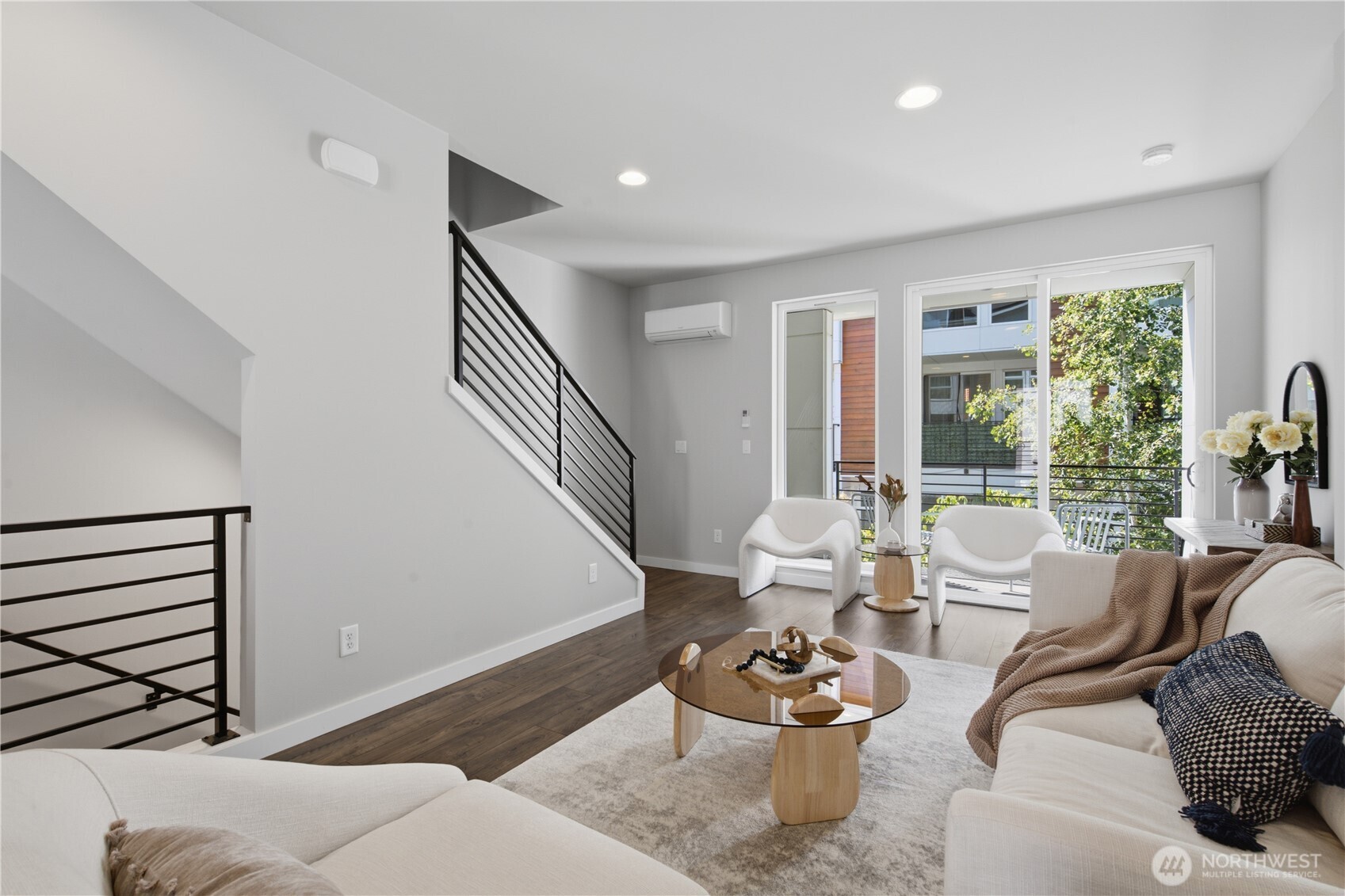 8605 21st Place Q80 Property Photo 4