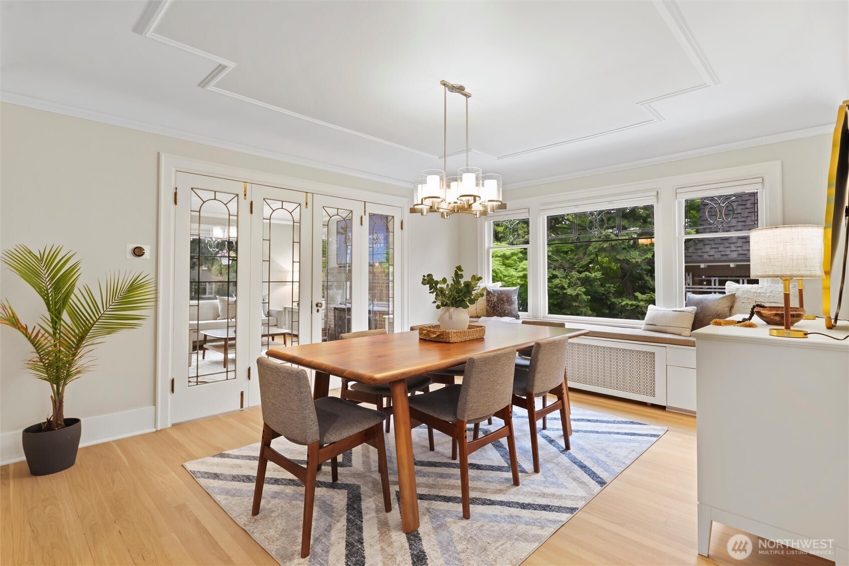 1852 E Shelby Street Property Photo 8