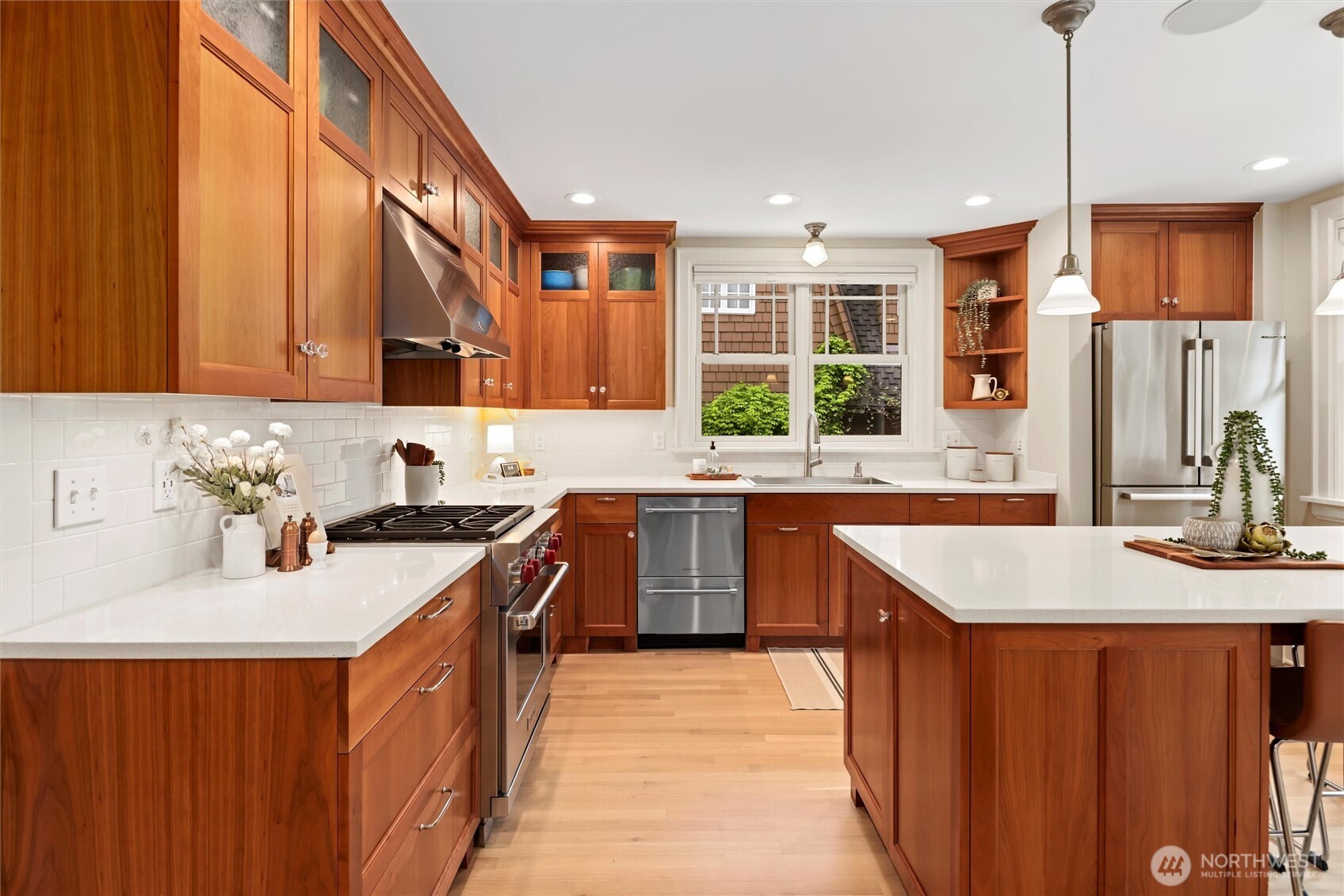 1852 E Shelby Street Property Photo 10