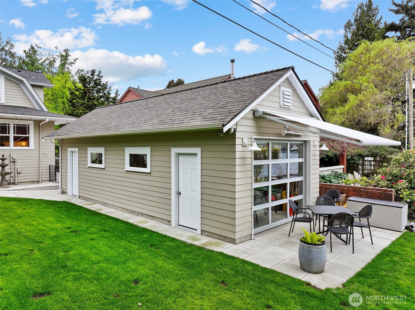 1852 E Shelby Street Property Photo 29