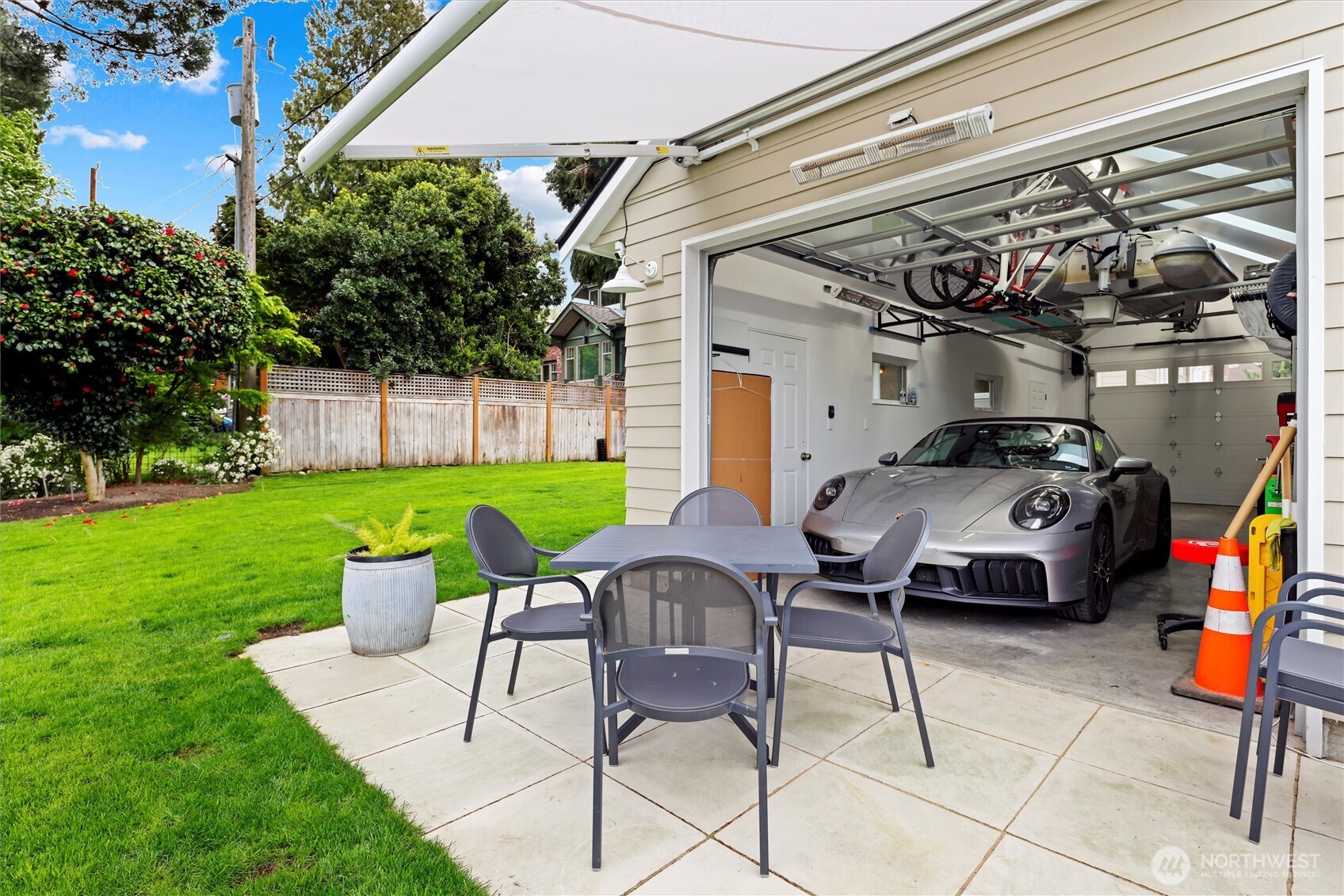 1852 E Shelby Street Property Photo 31