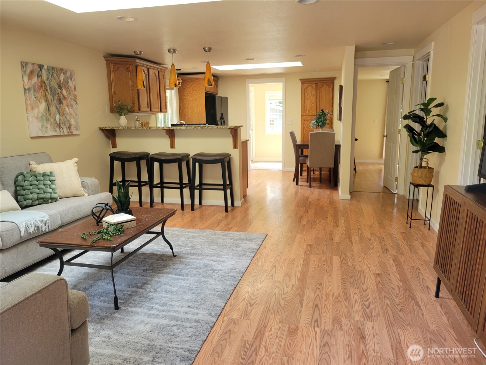 4975 David Road Property Photo 4