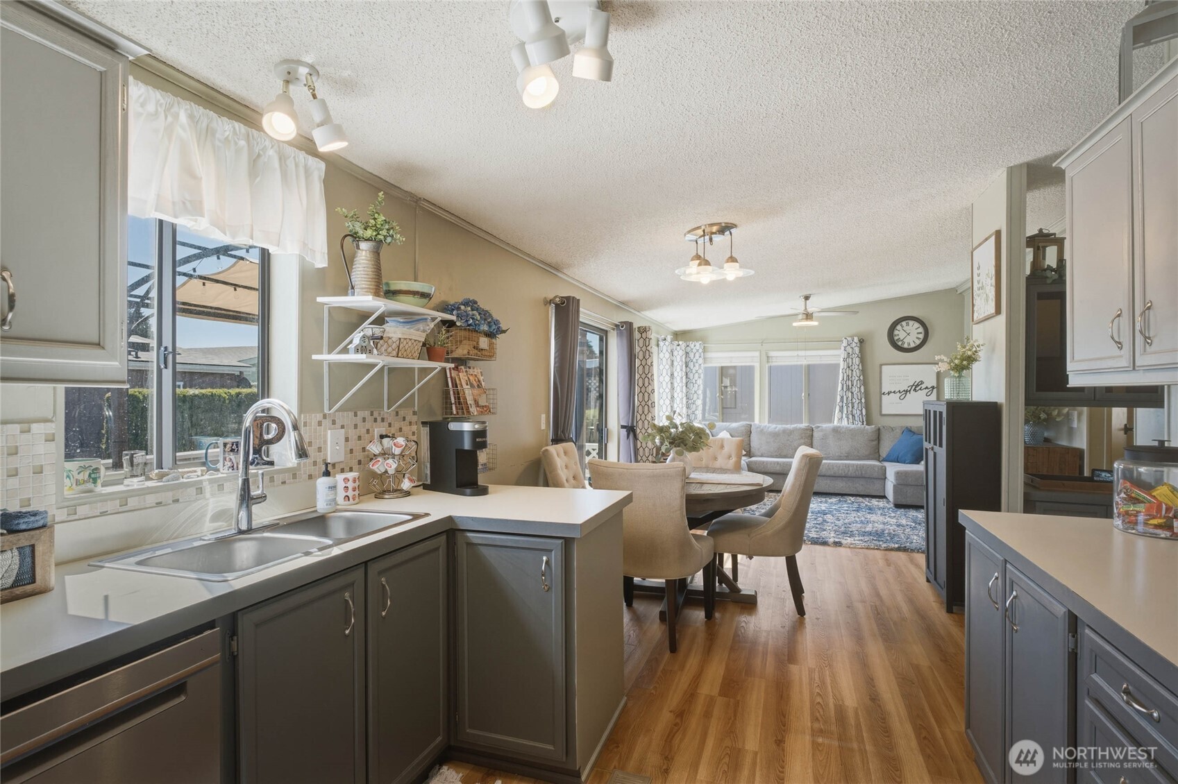 1307 Glacier Place 65 Property Photo 9