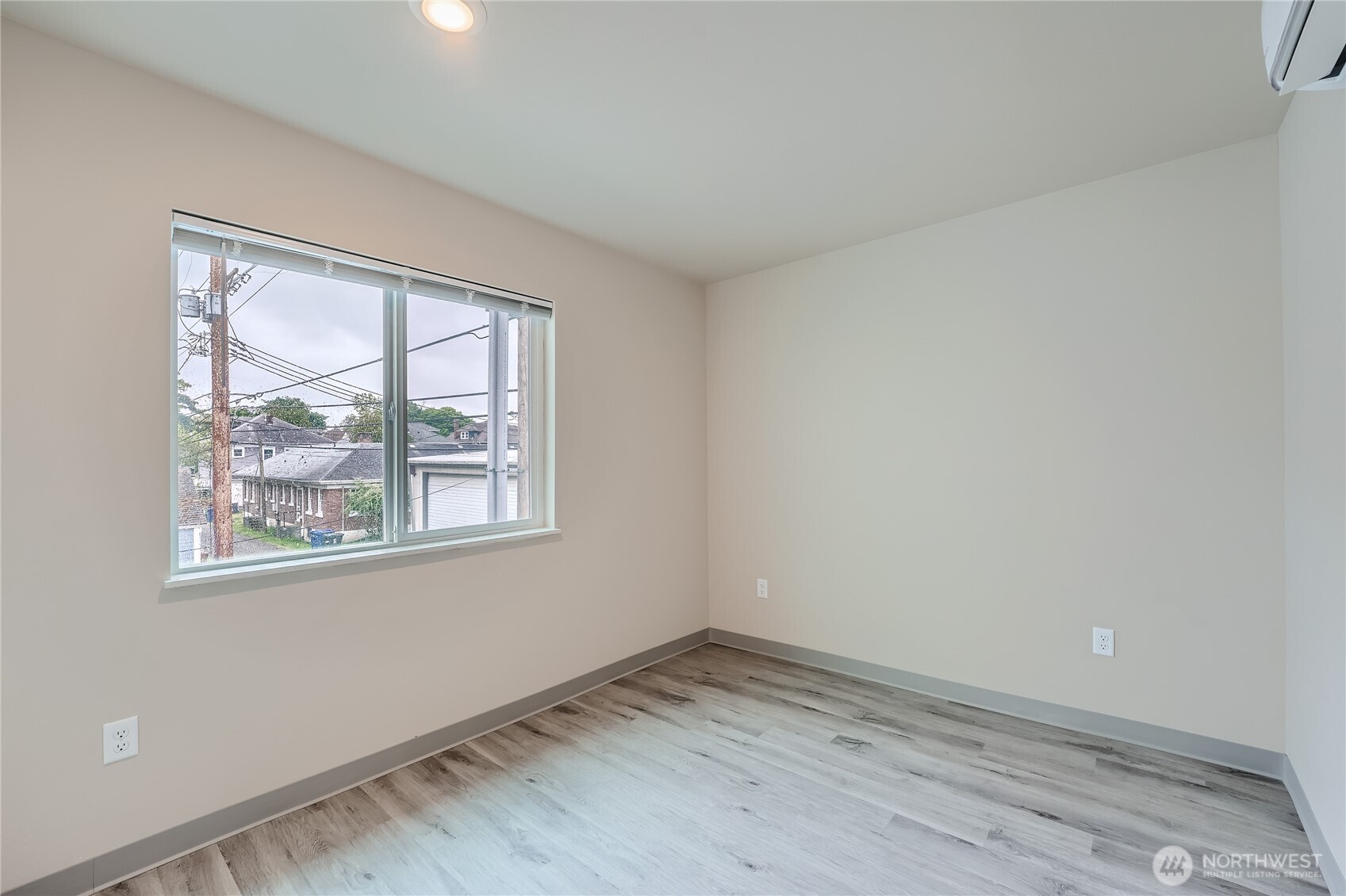 1410 6th Avenue Property Photo 10