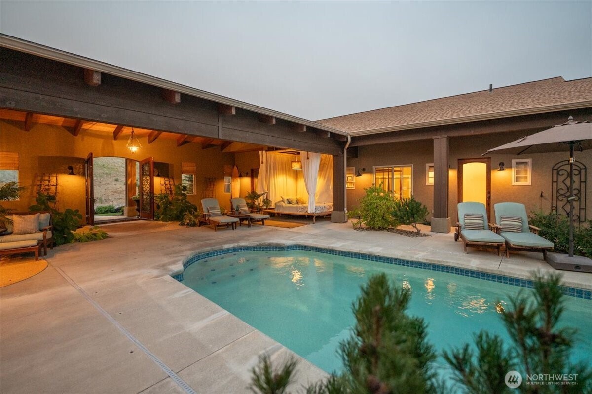 100 Ridgeview Drive Property Photo 6