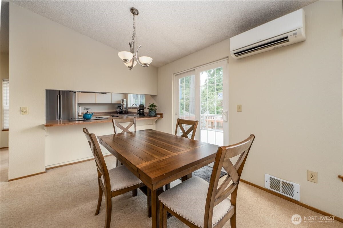 5027 126th Street Property Photo 9