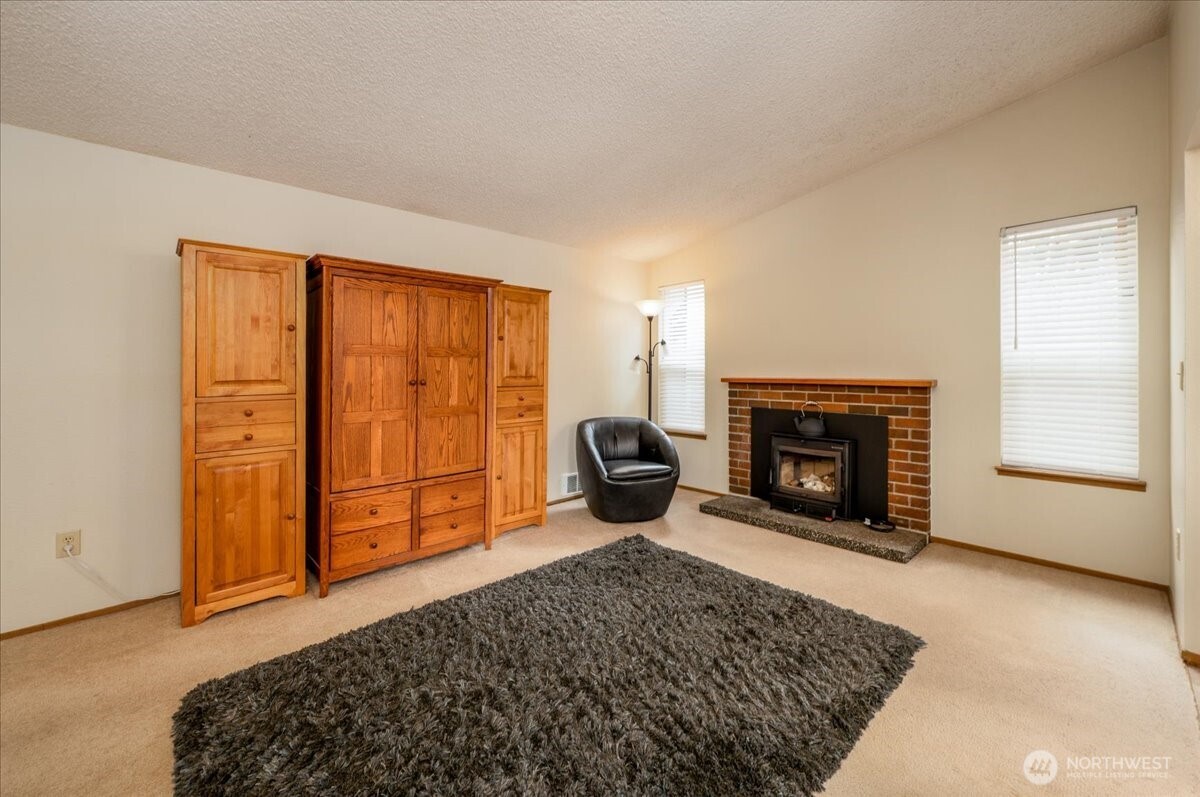 5027 126th Street Property Photo 11