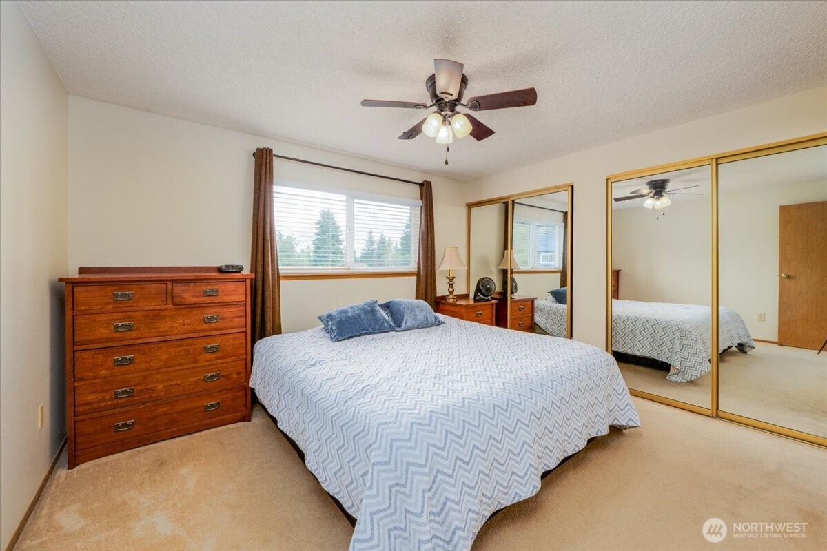 5027 126th Street Property Photo 16