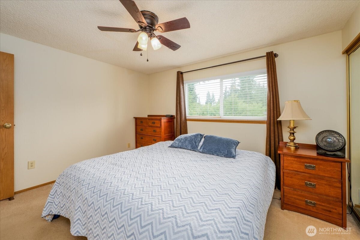 5027 126th Street Property Photo 17