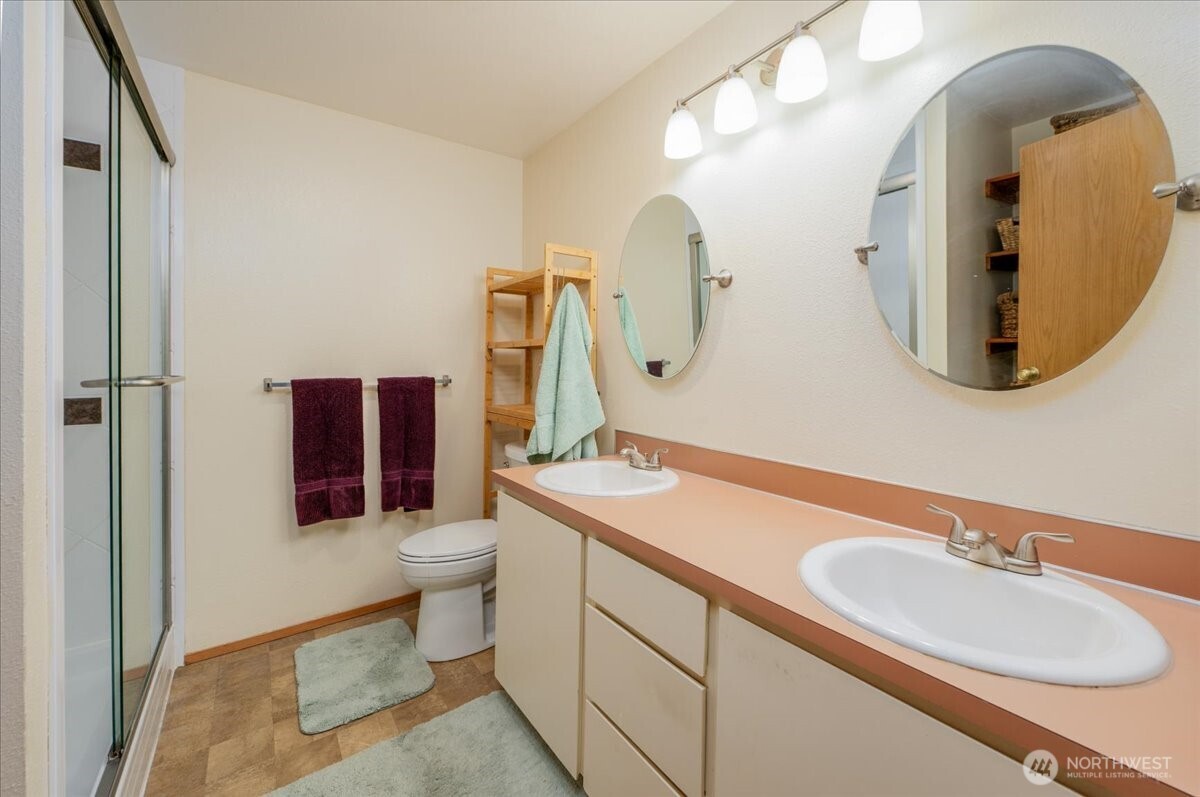 5027 126th Street Property Photo 18