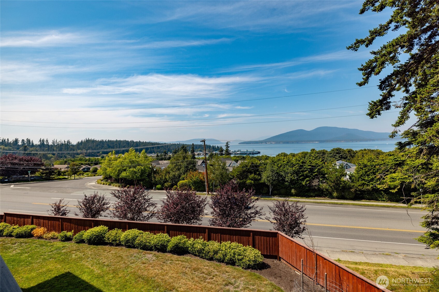 1505 Harbor View Court Property Photo 7