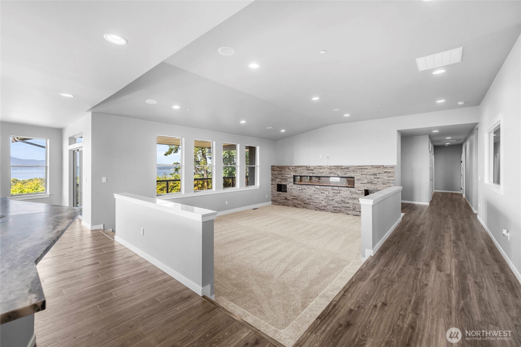 1505 Harbor View Court Property Photo 9