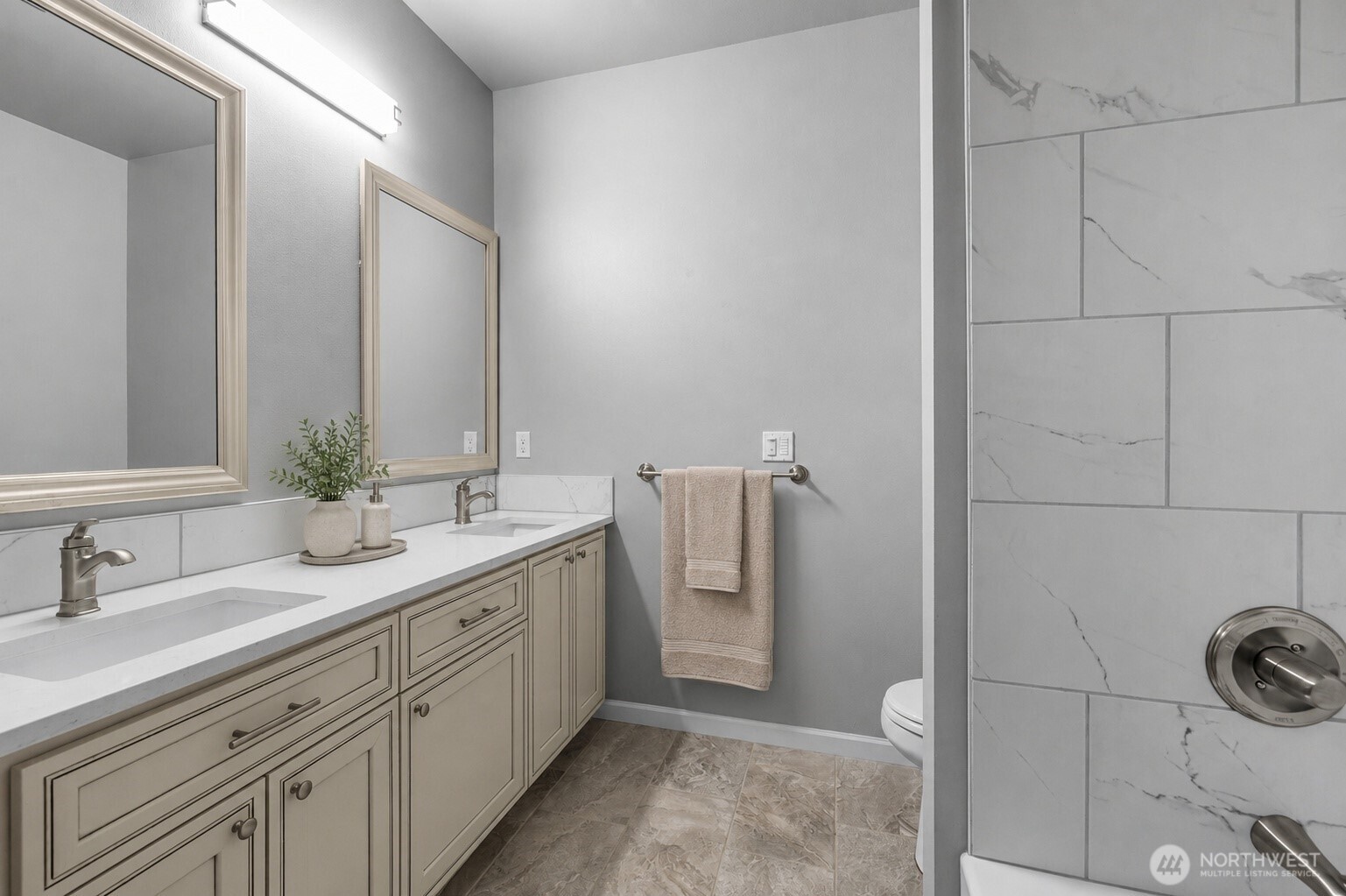 1505 Harbor View Court Property Photo 27