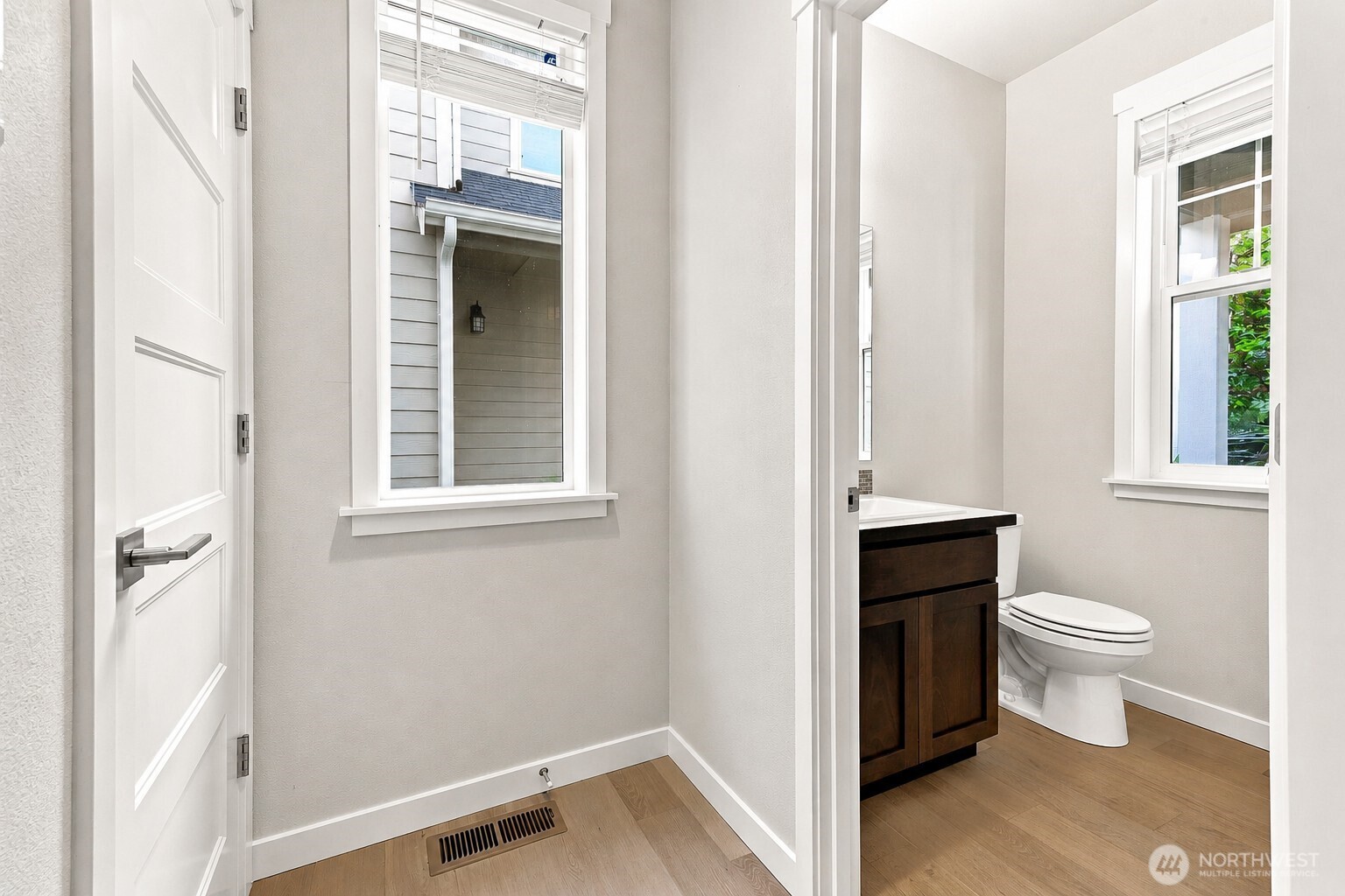 8834 Shepard Way Property Photo 6