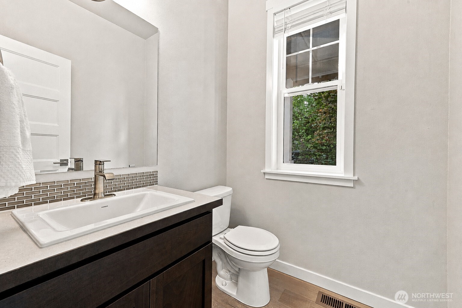 8834 Shepard Way Property Photo 7