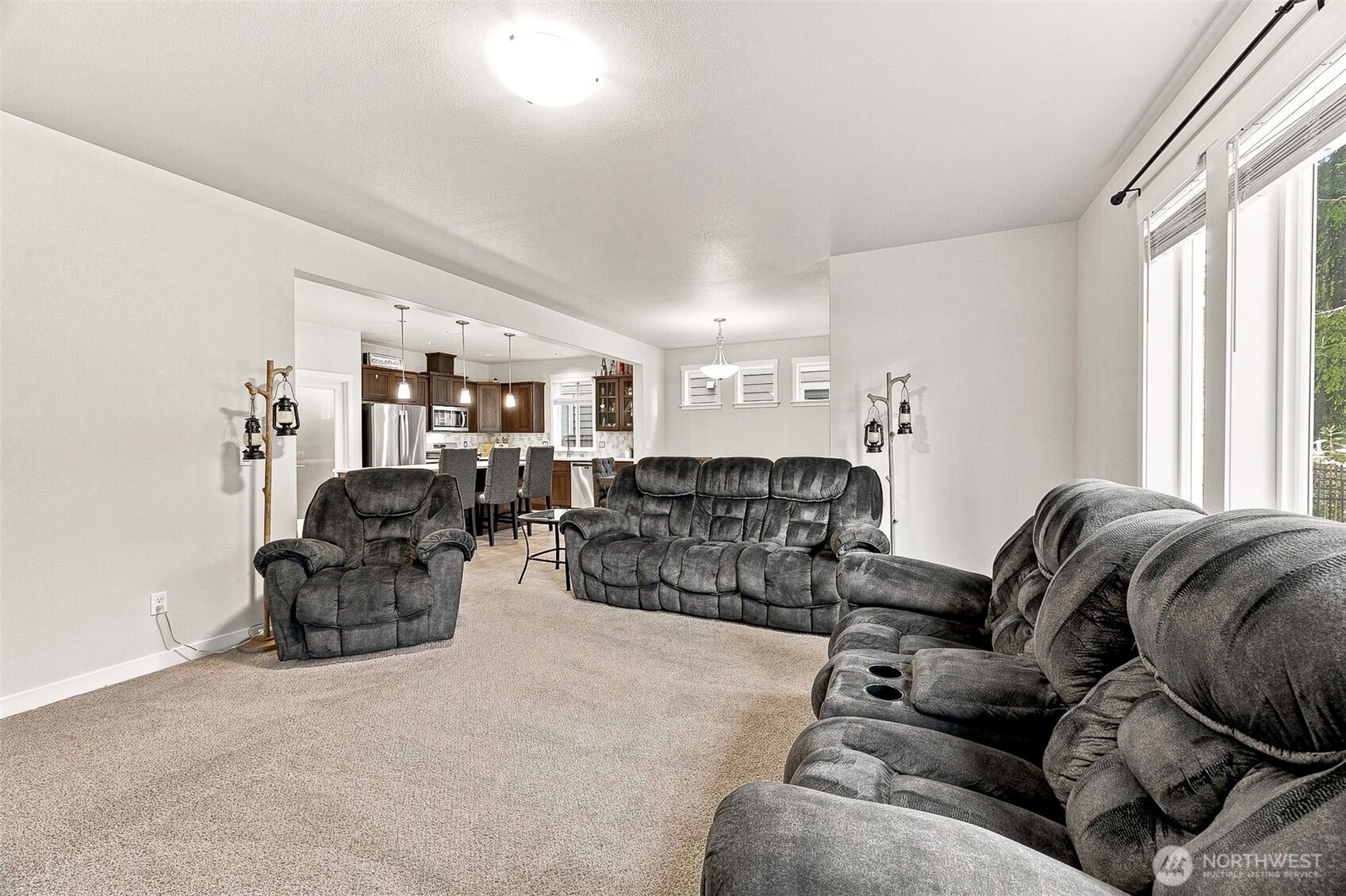 8834 Shepard Way Property Photo 13