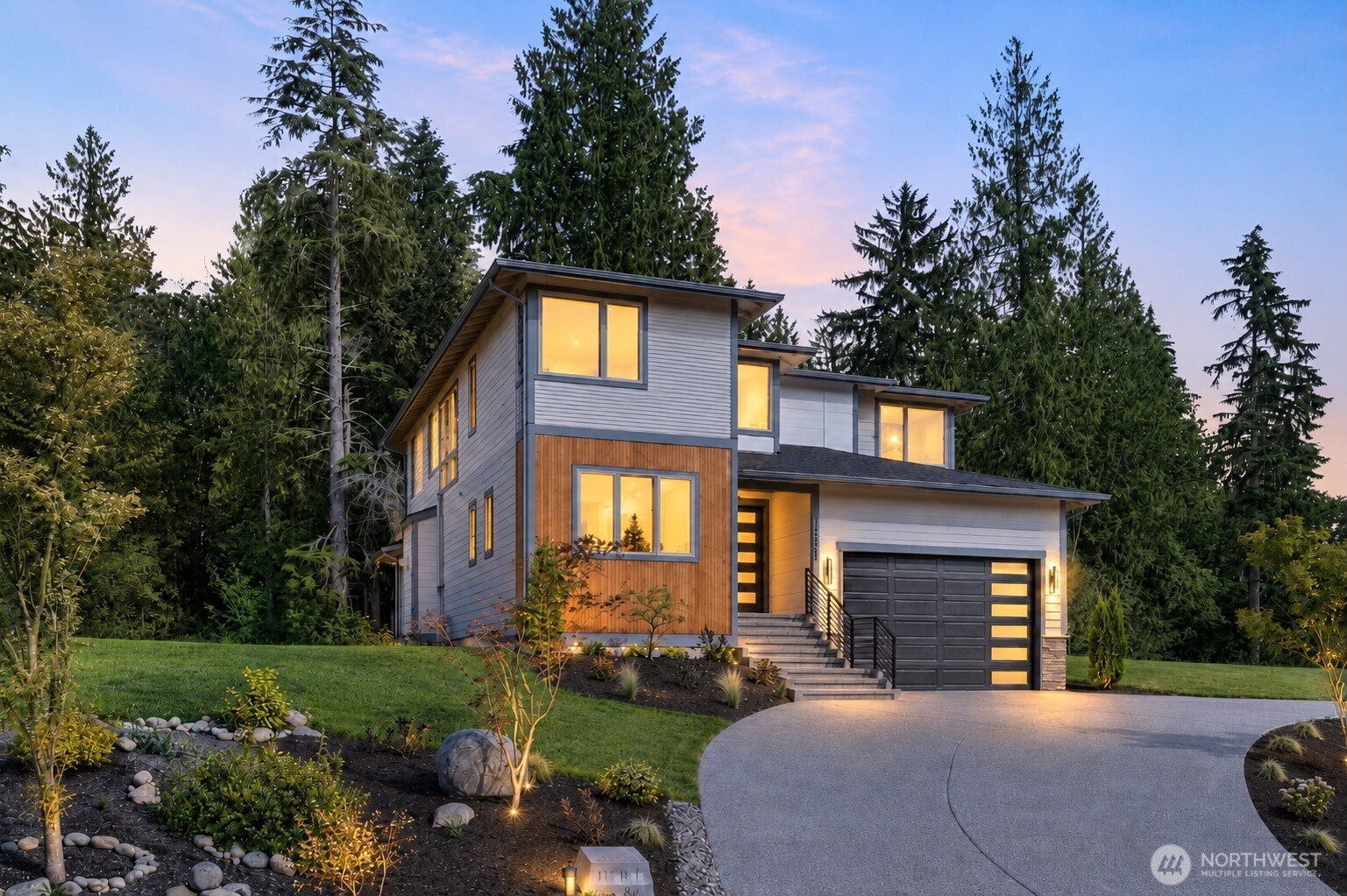 15025 250th Drive Property Photo 3