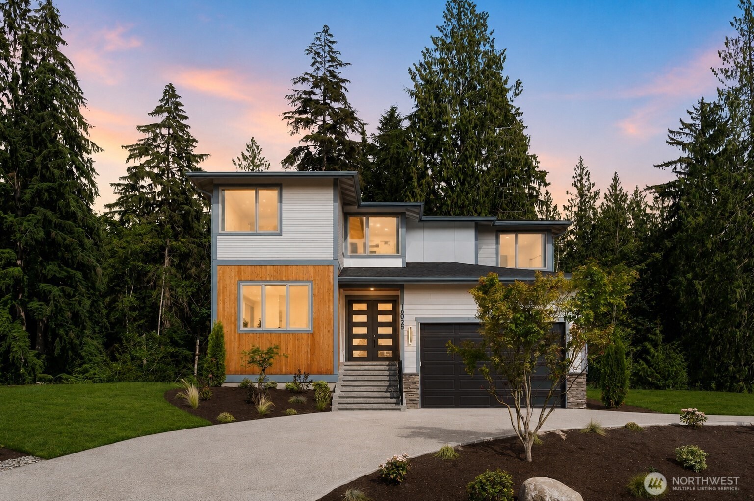15025 250th Drive Property Photo 4