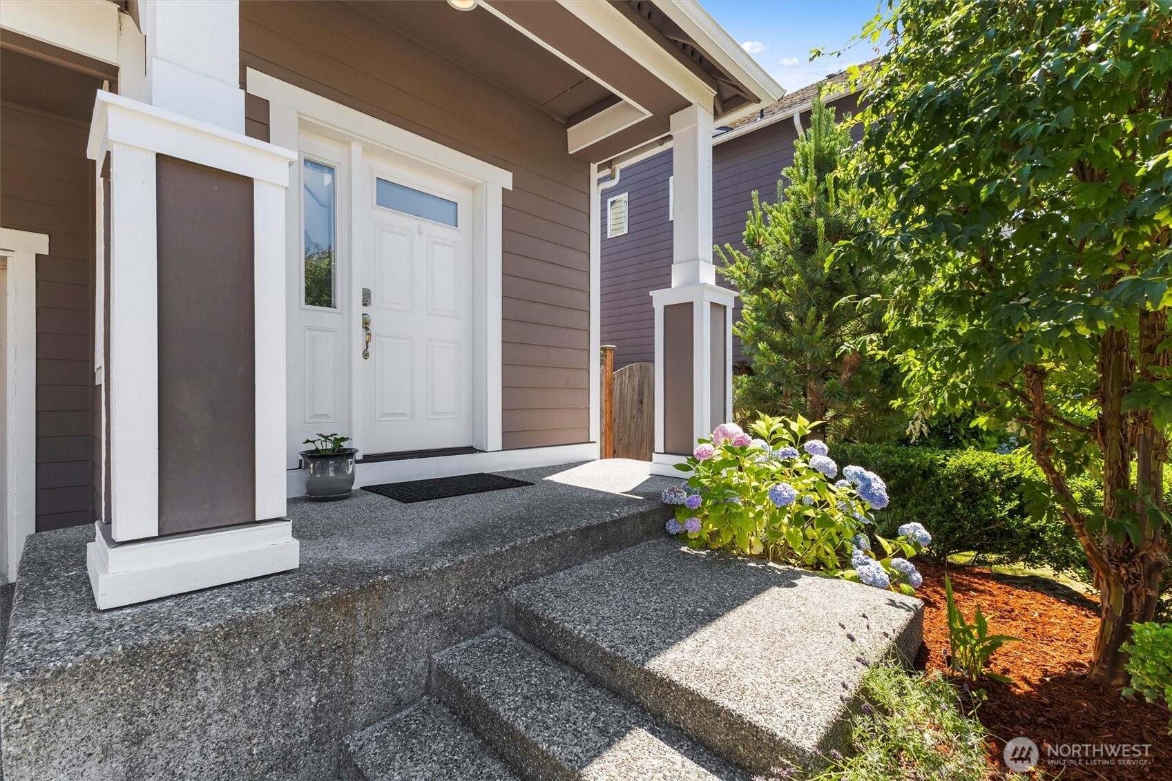 13221 23rd Avenue Property Photo 2