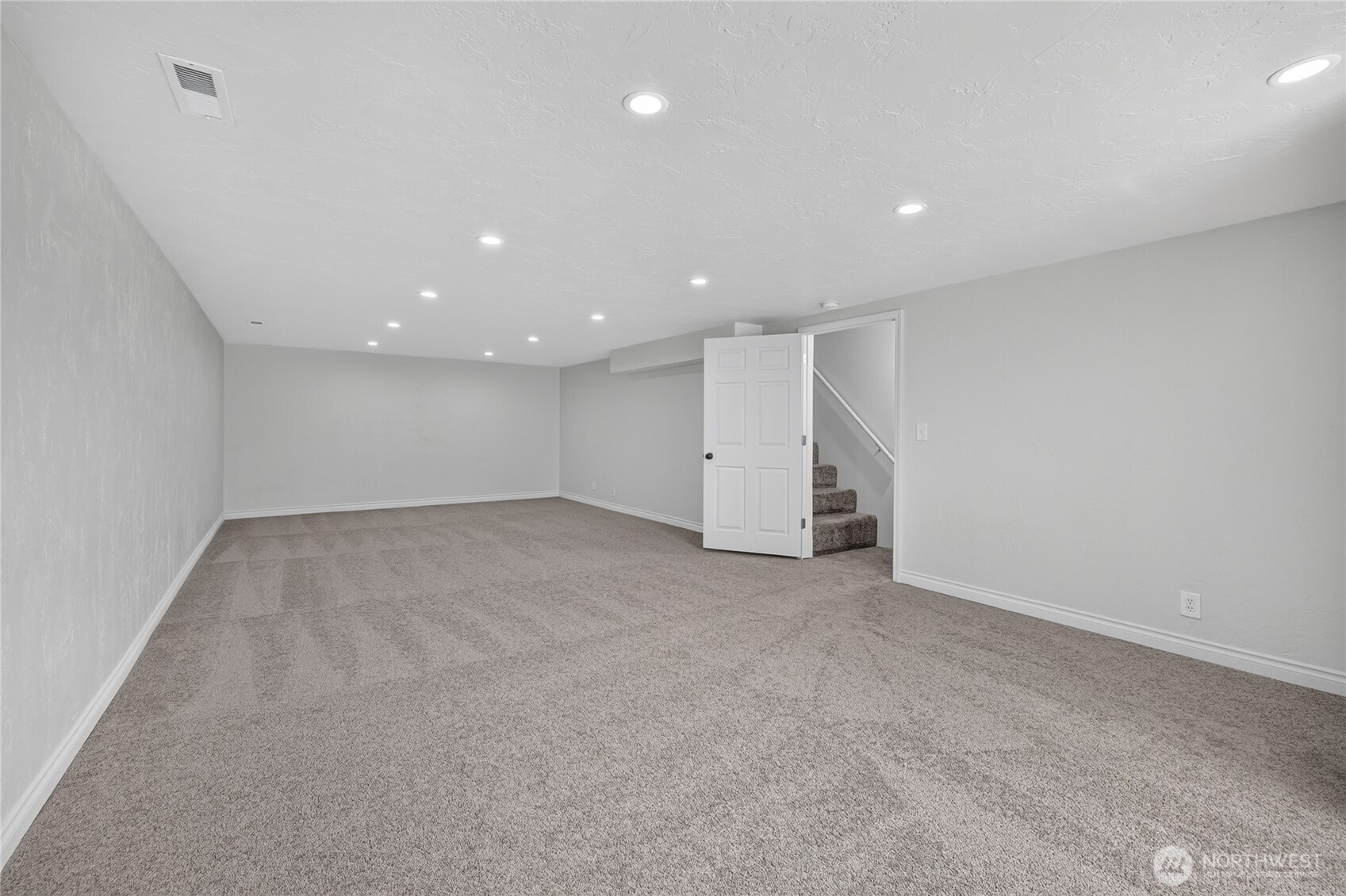 3995 Zager Road Property Photo 25