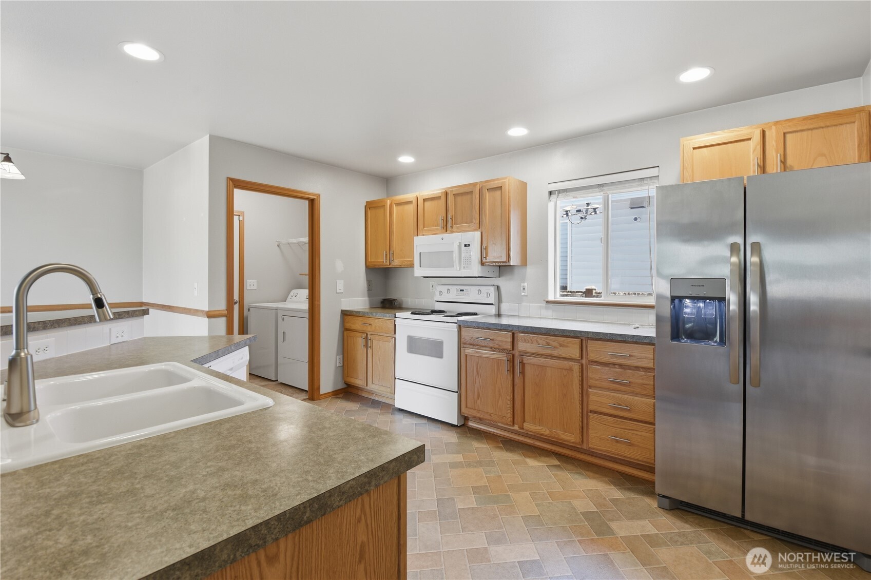 14803 48th Avenue Property Photo 9