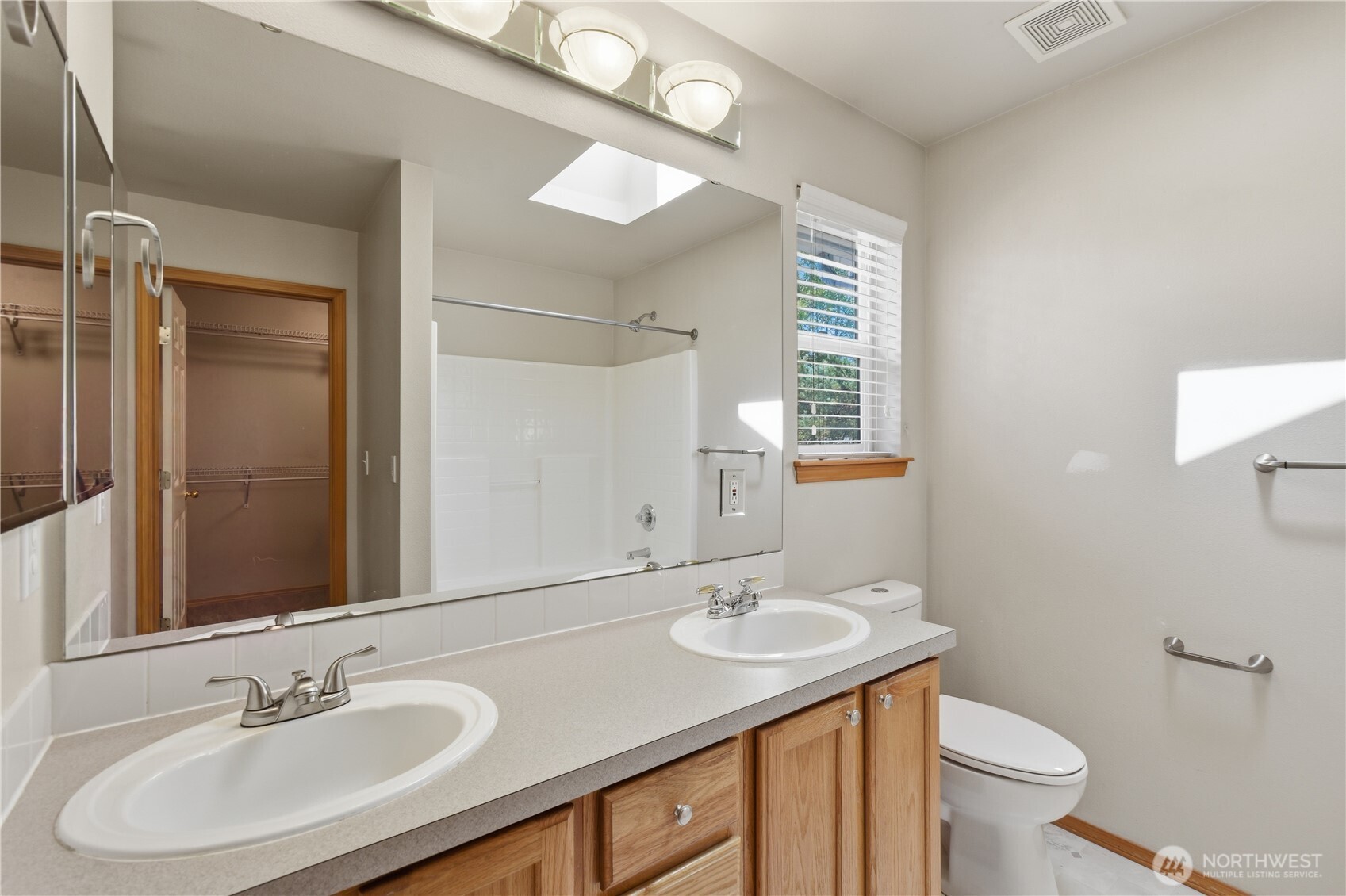 14803 48th Avenue Property Photo 13