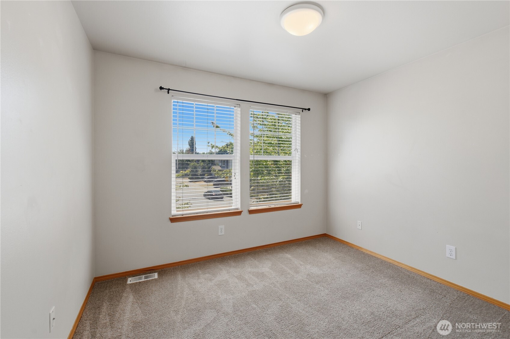 14803 48th Avenue Property Photo 16
