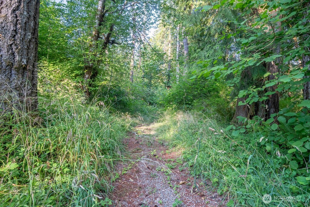 1952 E Agate Road Property Photo 8
