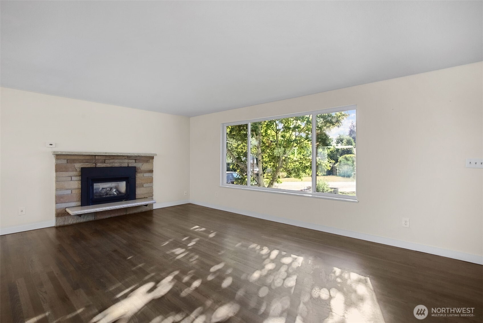 21903 82nd Place Property Photo 5