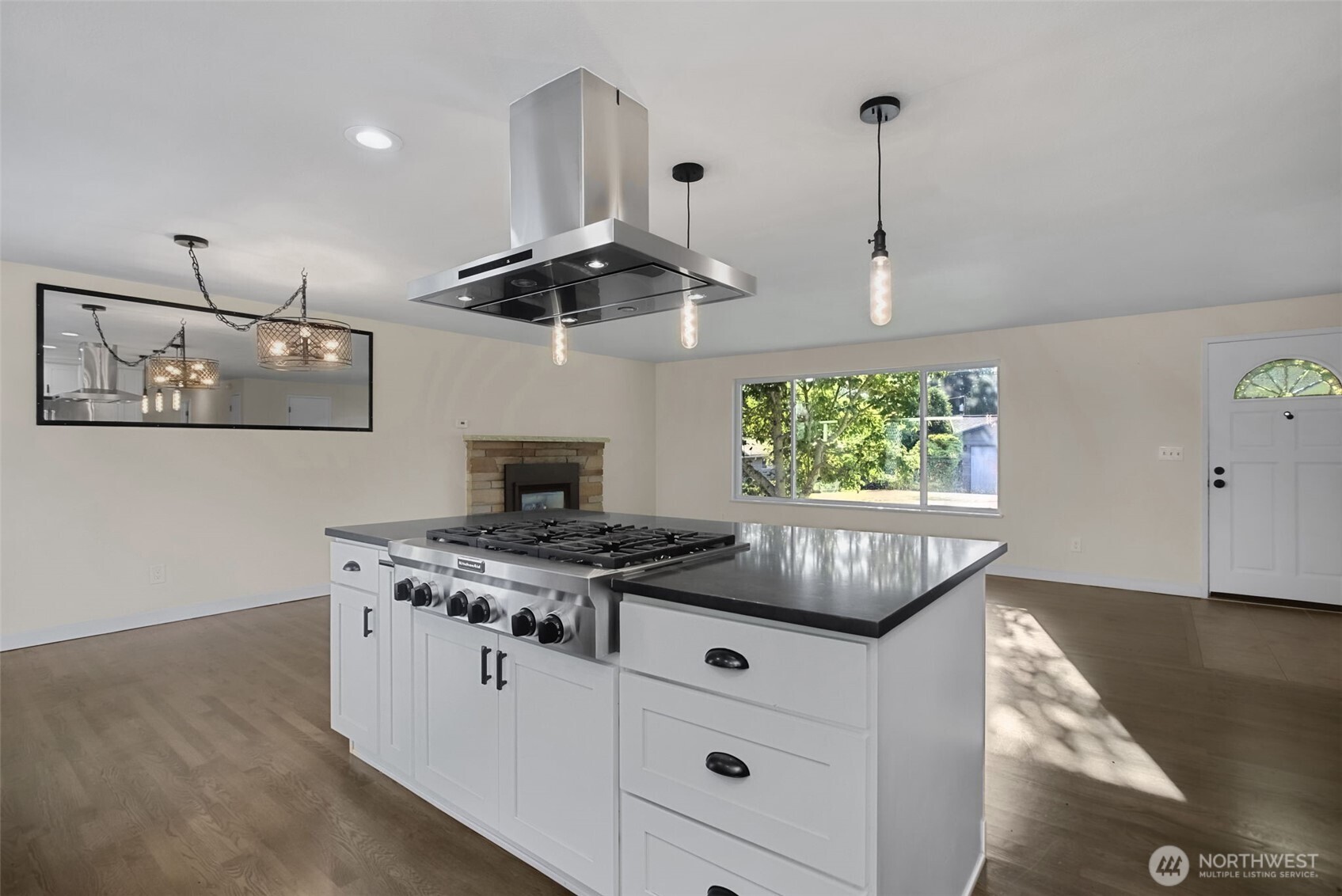 21903 82nd Place Property Photo 10