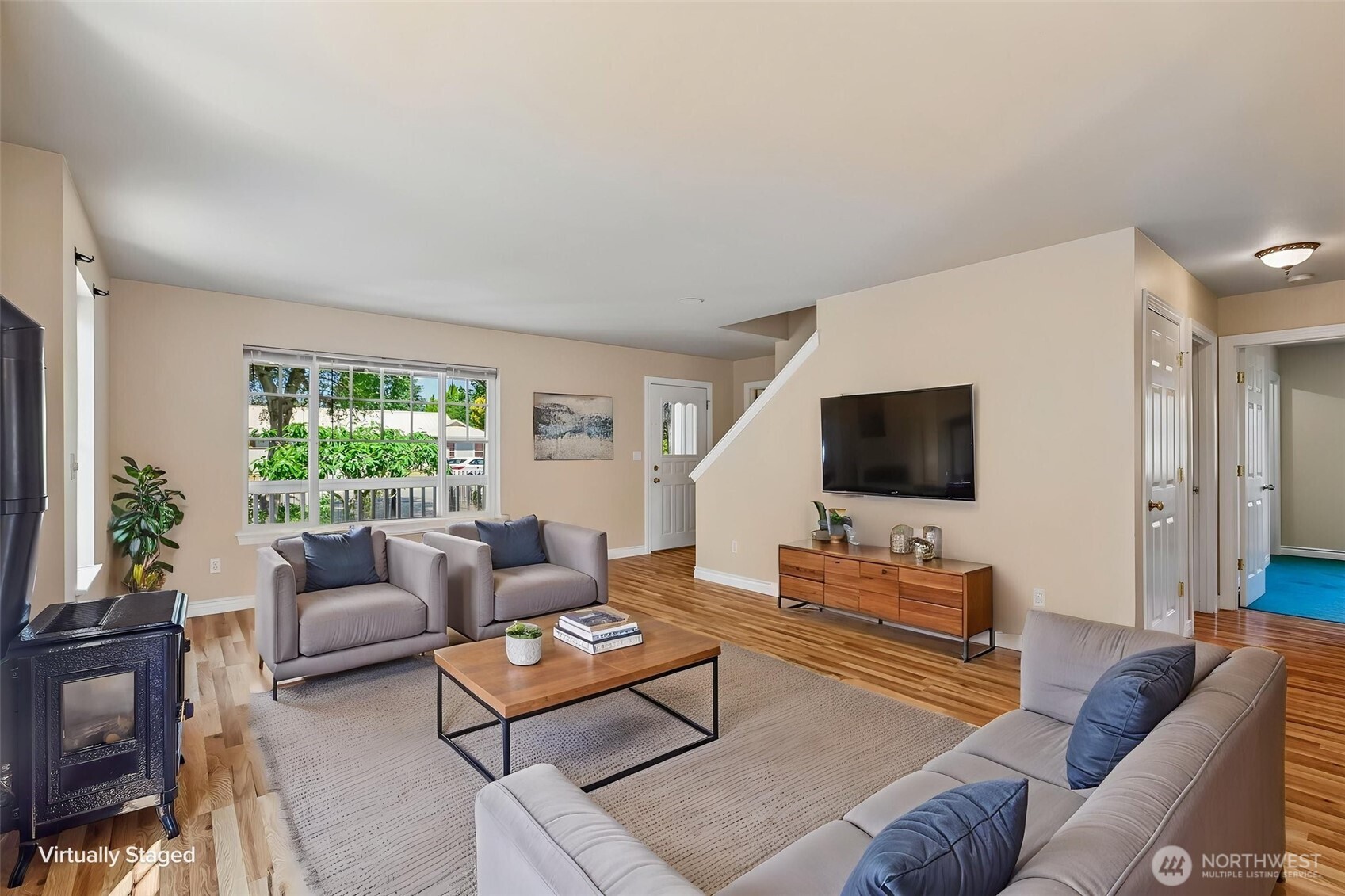 415 Warner Street Property Photo 9