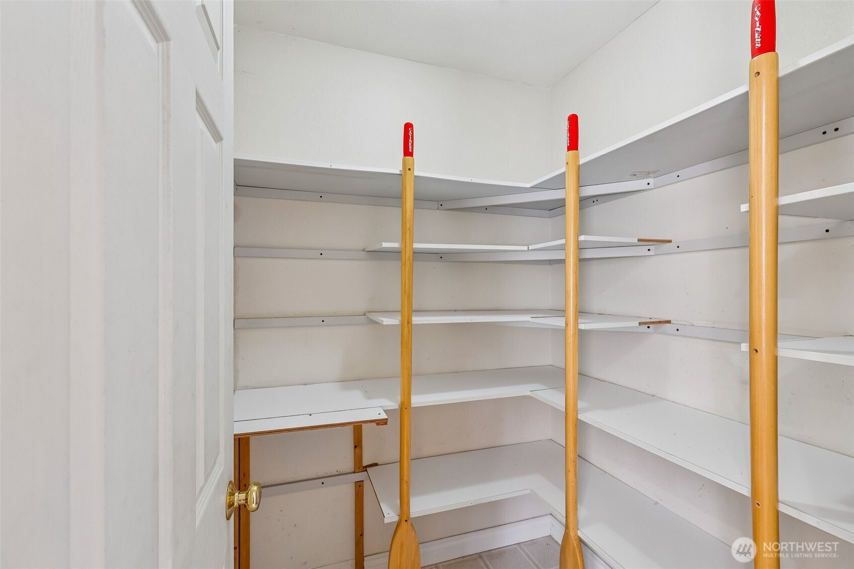 415 Warner Street Property Photo 14