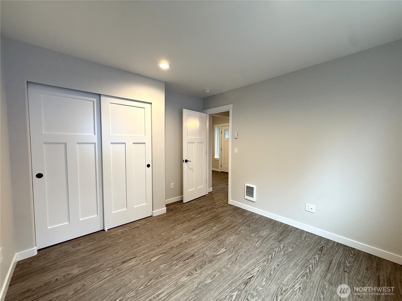 393 Sextans Avenue Property Photo 28